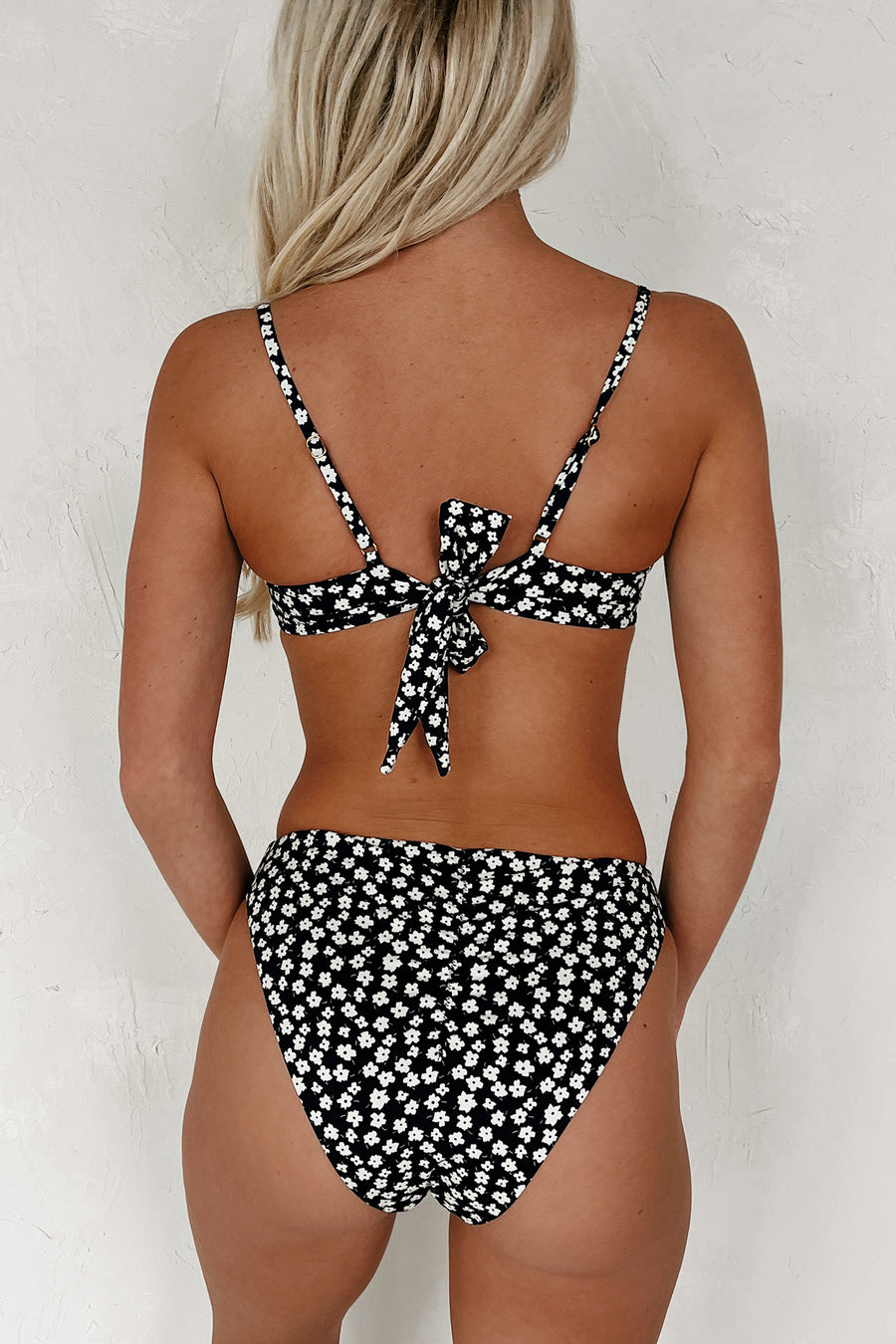 Floating On Sunshine Floral Underwire Bikini Set (Black) - NanaMacs