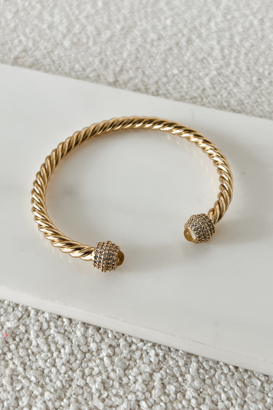 It's Giving Perfection Twisted Rope Cuff Bracelet (Gold)