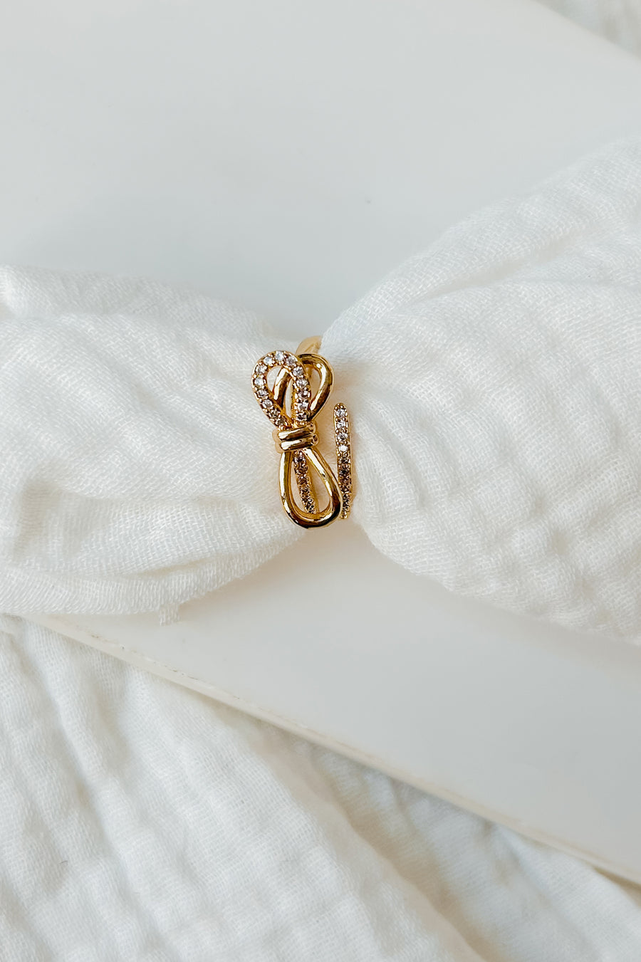 Intertwined Fates Knotted Ring (Gold)