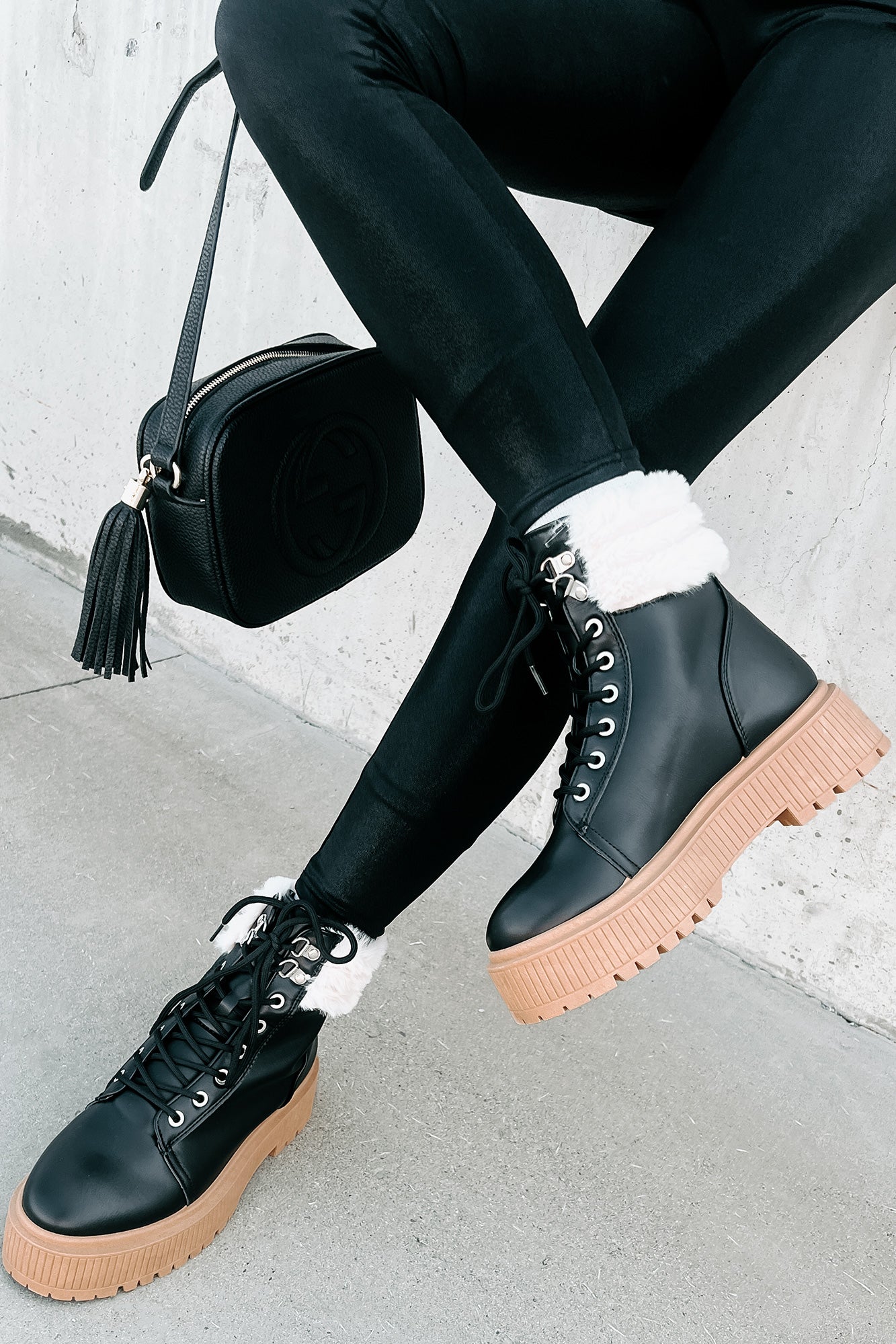 Combat boots clearance with fur trim