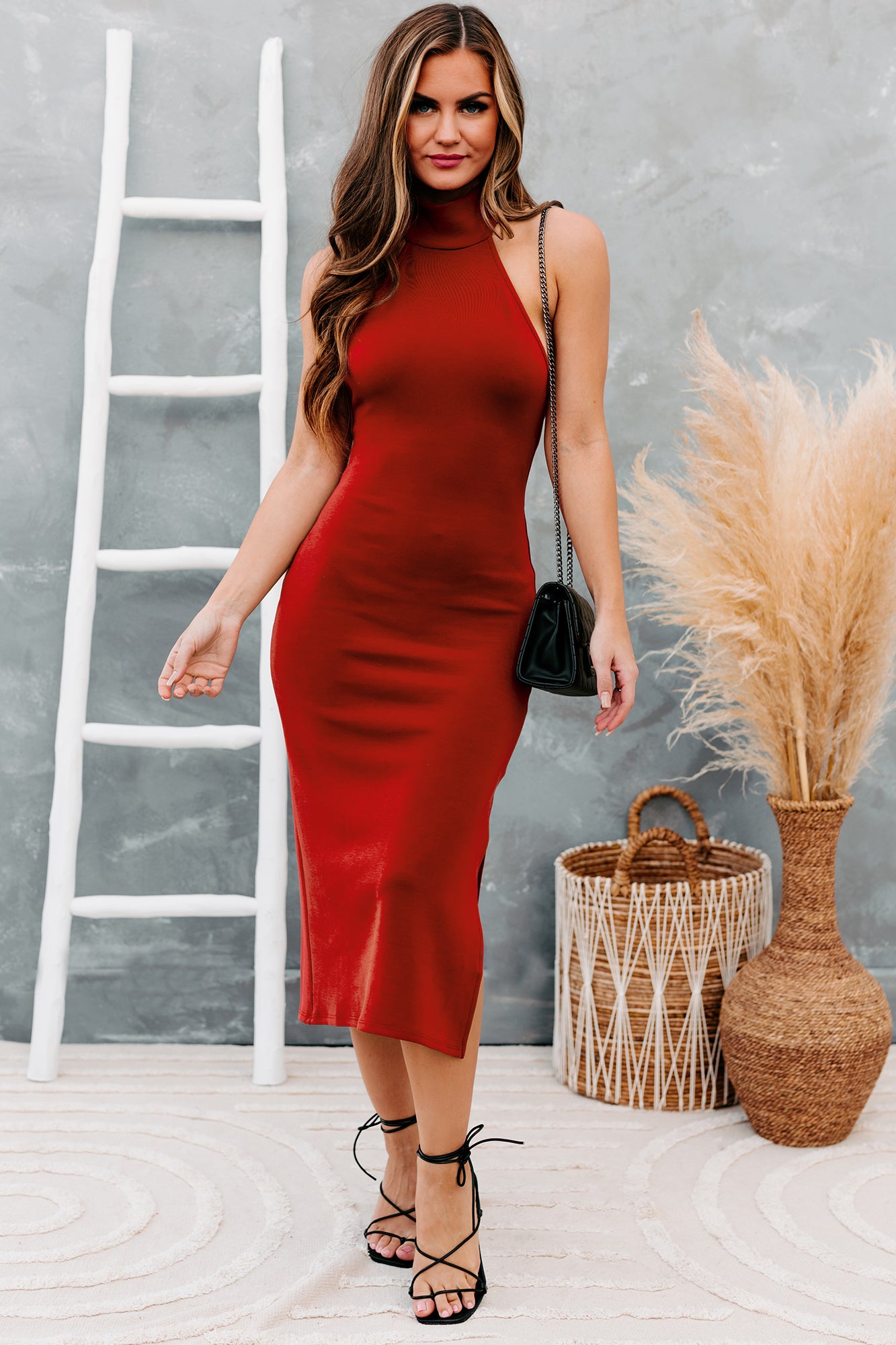 Halter neck bodycon midi sales dress