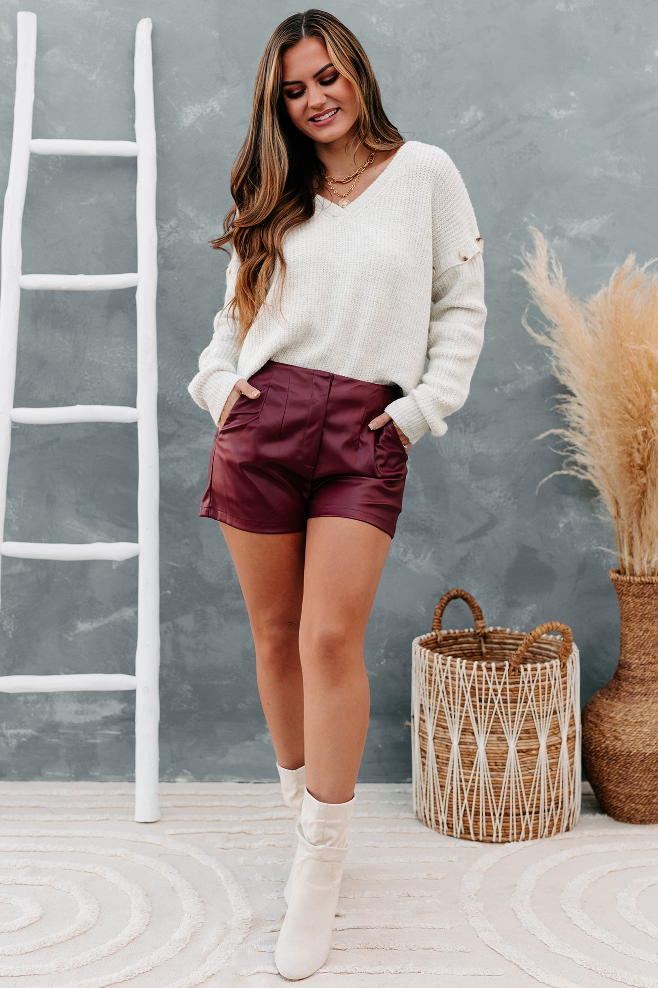 23 Best Brown shorts outfit ideas