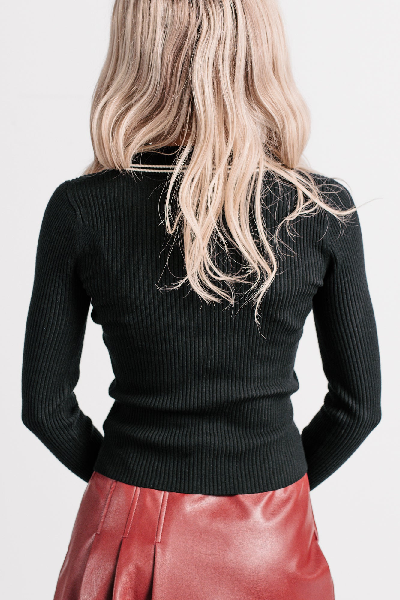 Smitten Sweet Button-Up Ribbed Sweater (Black) - NanaMacs