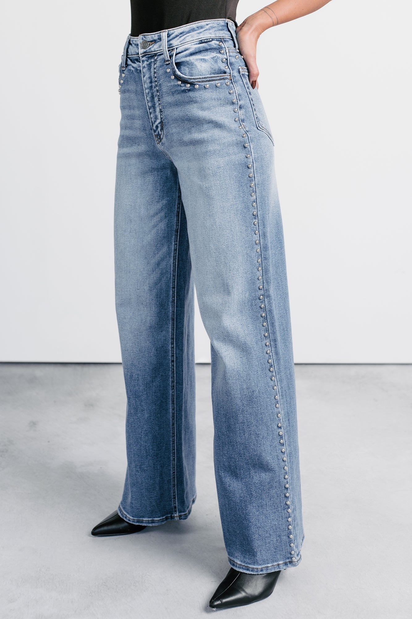 Kaylee High Rise Stud Detailed Cello Jeans (Medium) - NanaMacs
