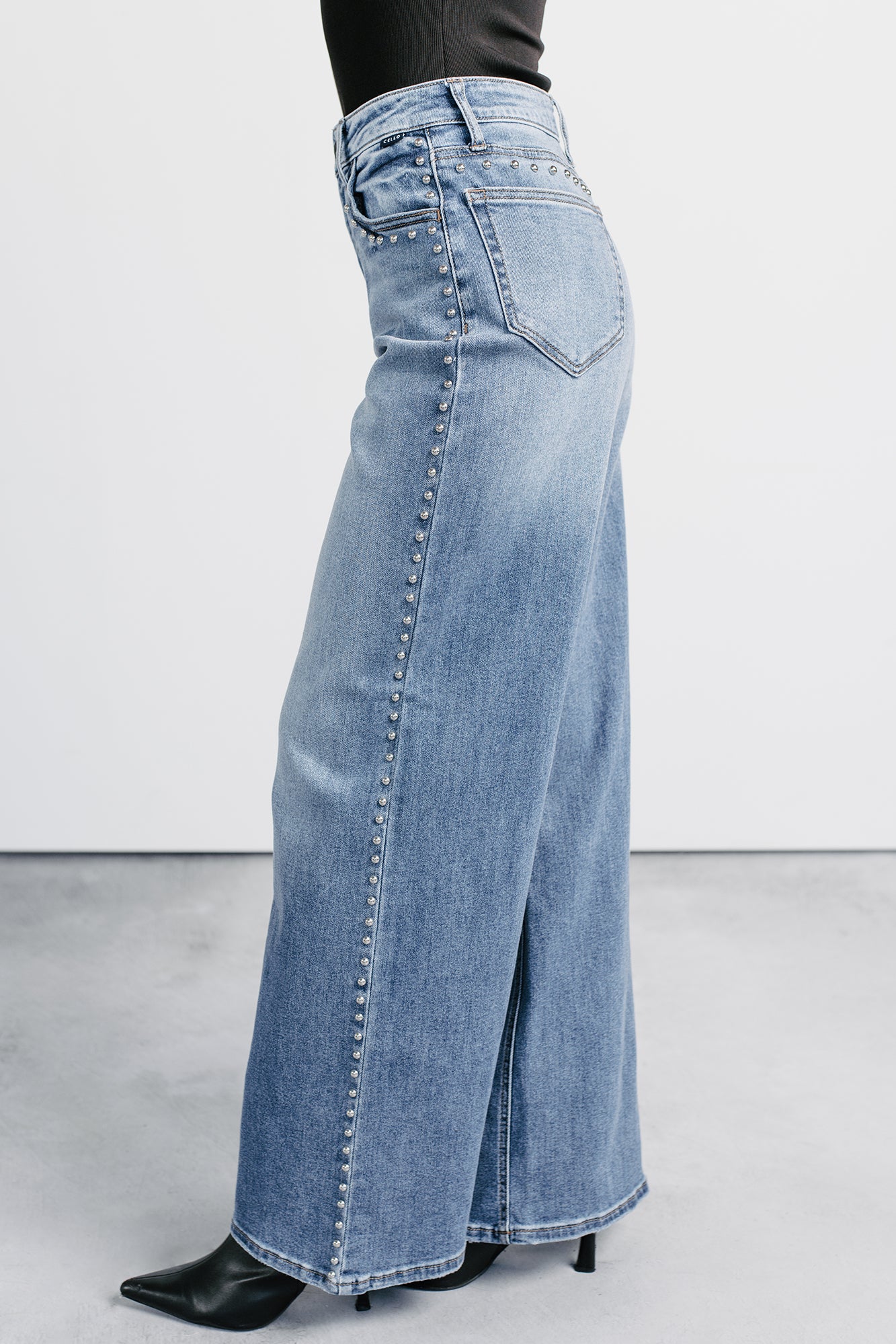 Kaylee High Rise Stud Detailed Cello Jeans (Medium) - NanaMacs