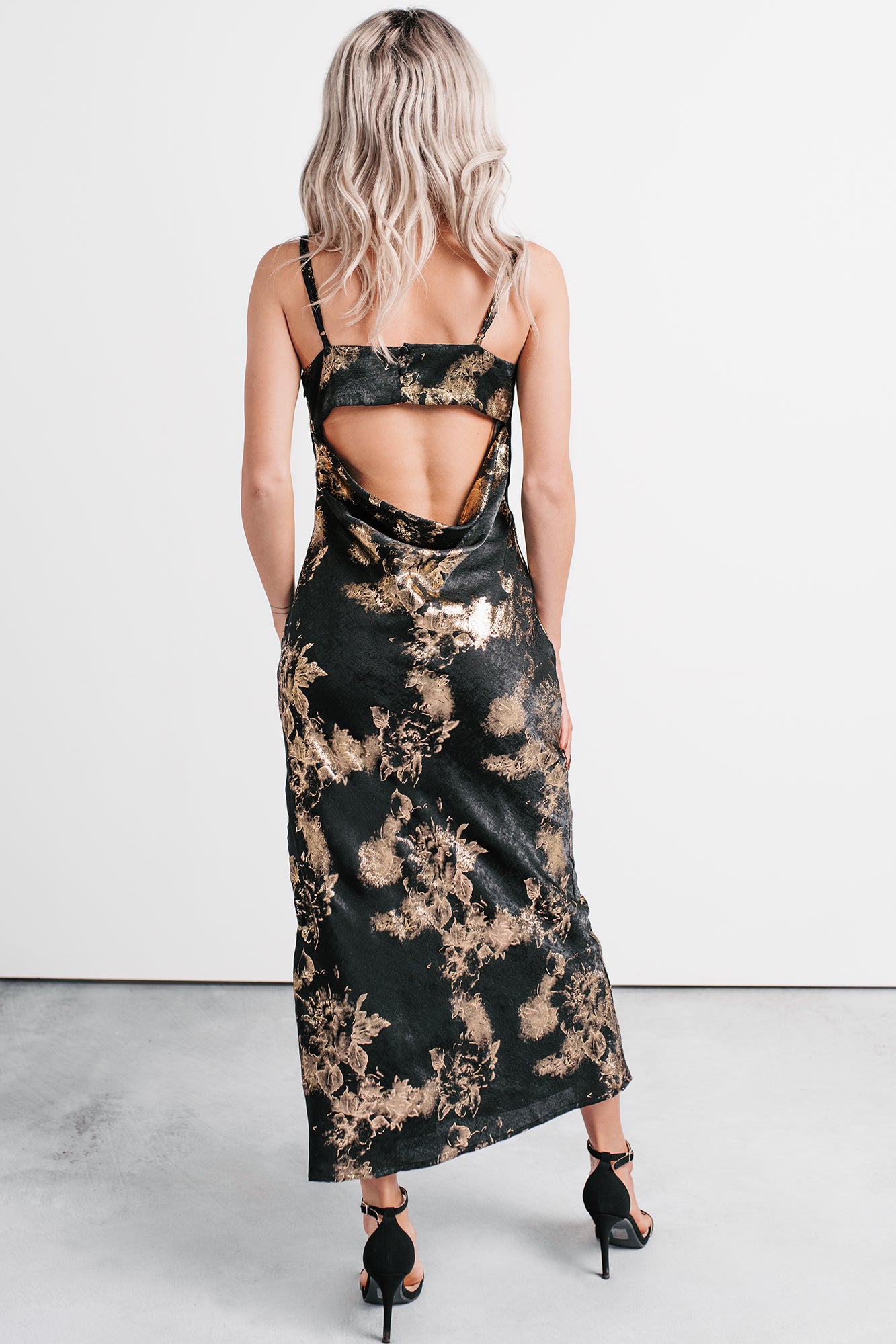 Love Bomb Cutout Back Floral Maxi Dress (Black/Gold) - NanaMacs