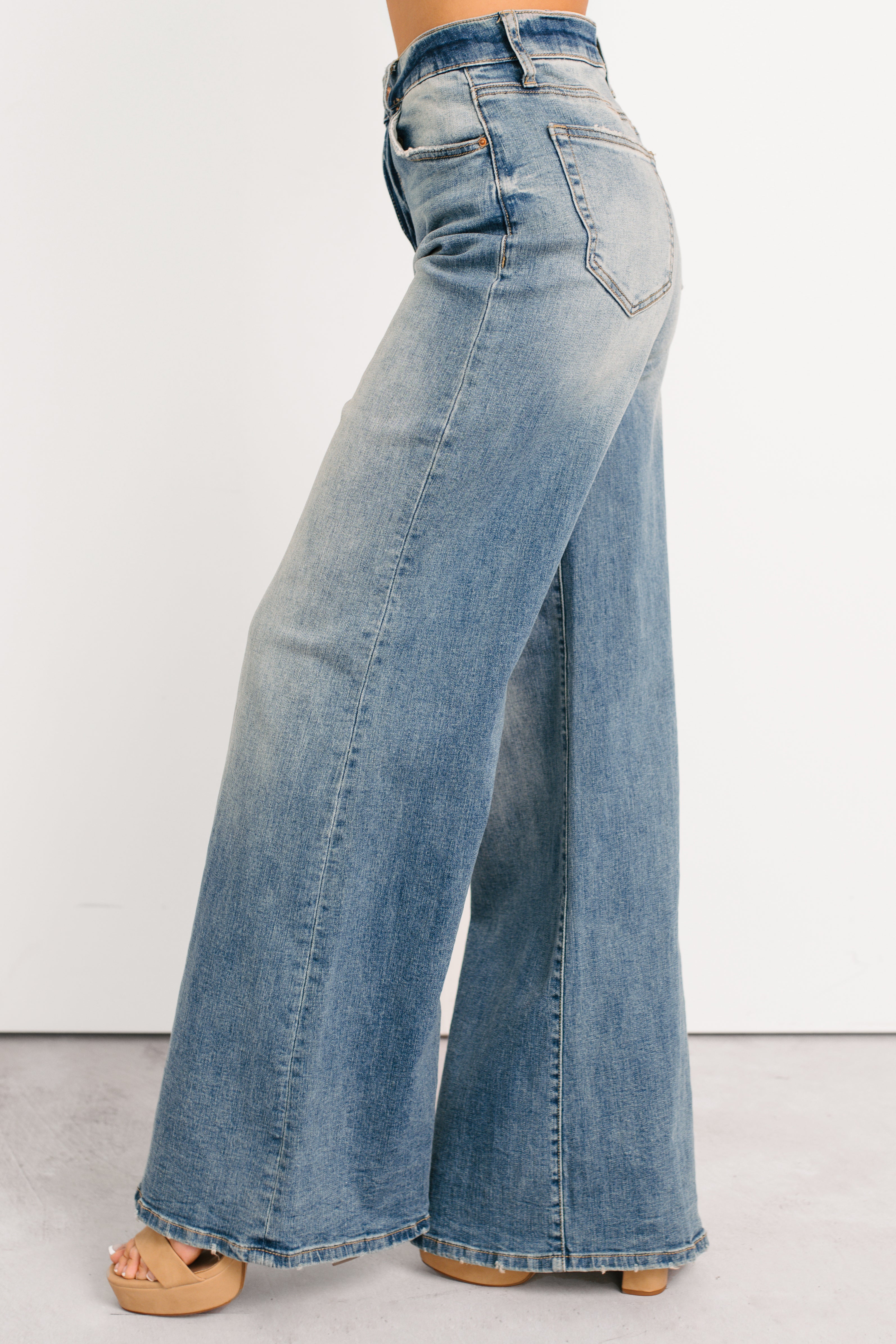 Mickie Special A High Rise Wide Leg Jeans (Medium) - NanaMacs