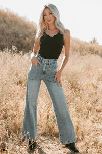 Daily Icon Notched Signature 8 Rib Knit Tank (Black) - NanaMacs