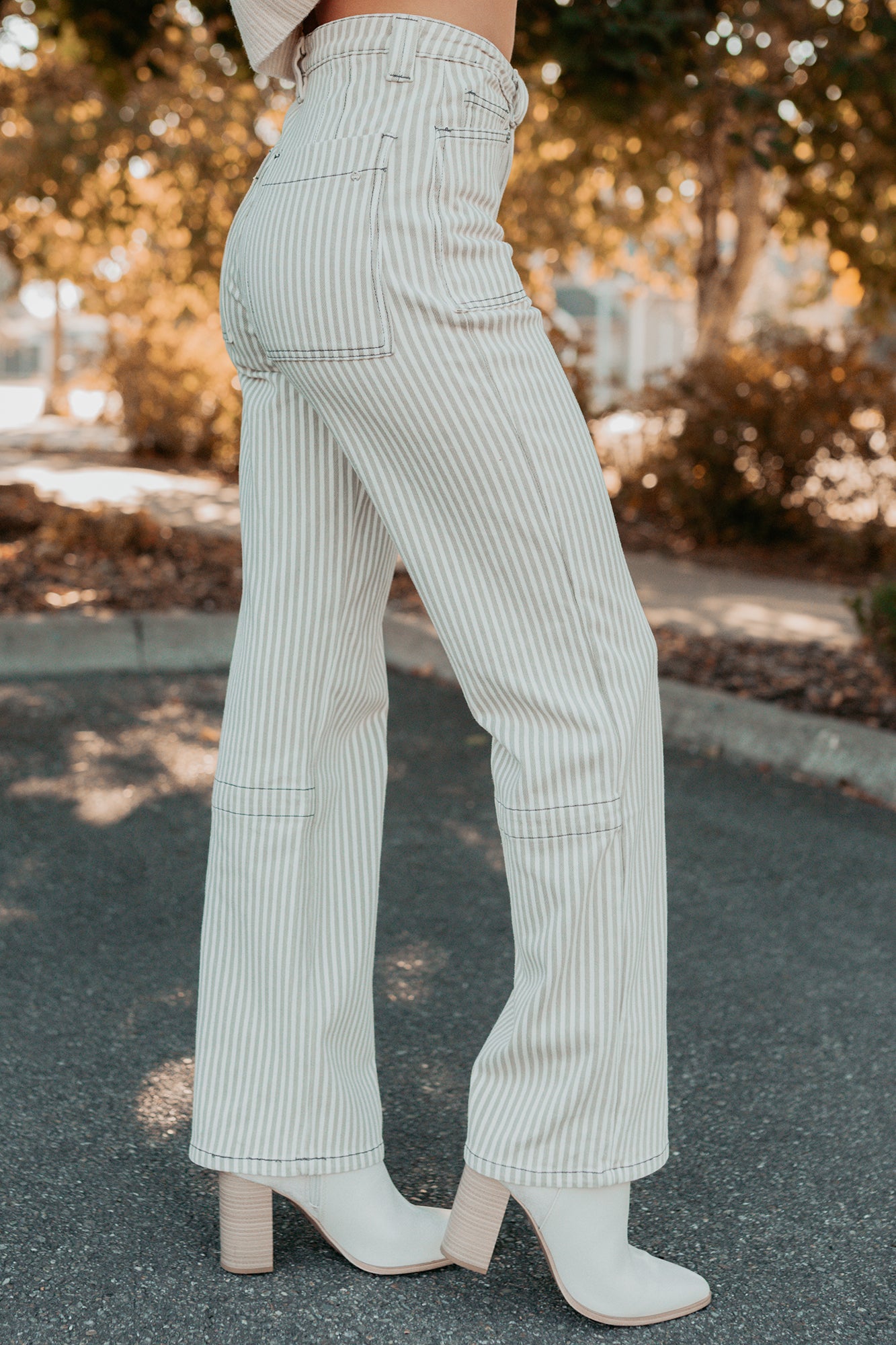 Marcus Straight Leg Striped Mica Denim Jeans (Grey Dawn) - NanaMacs