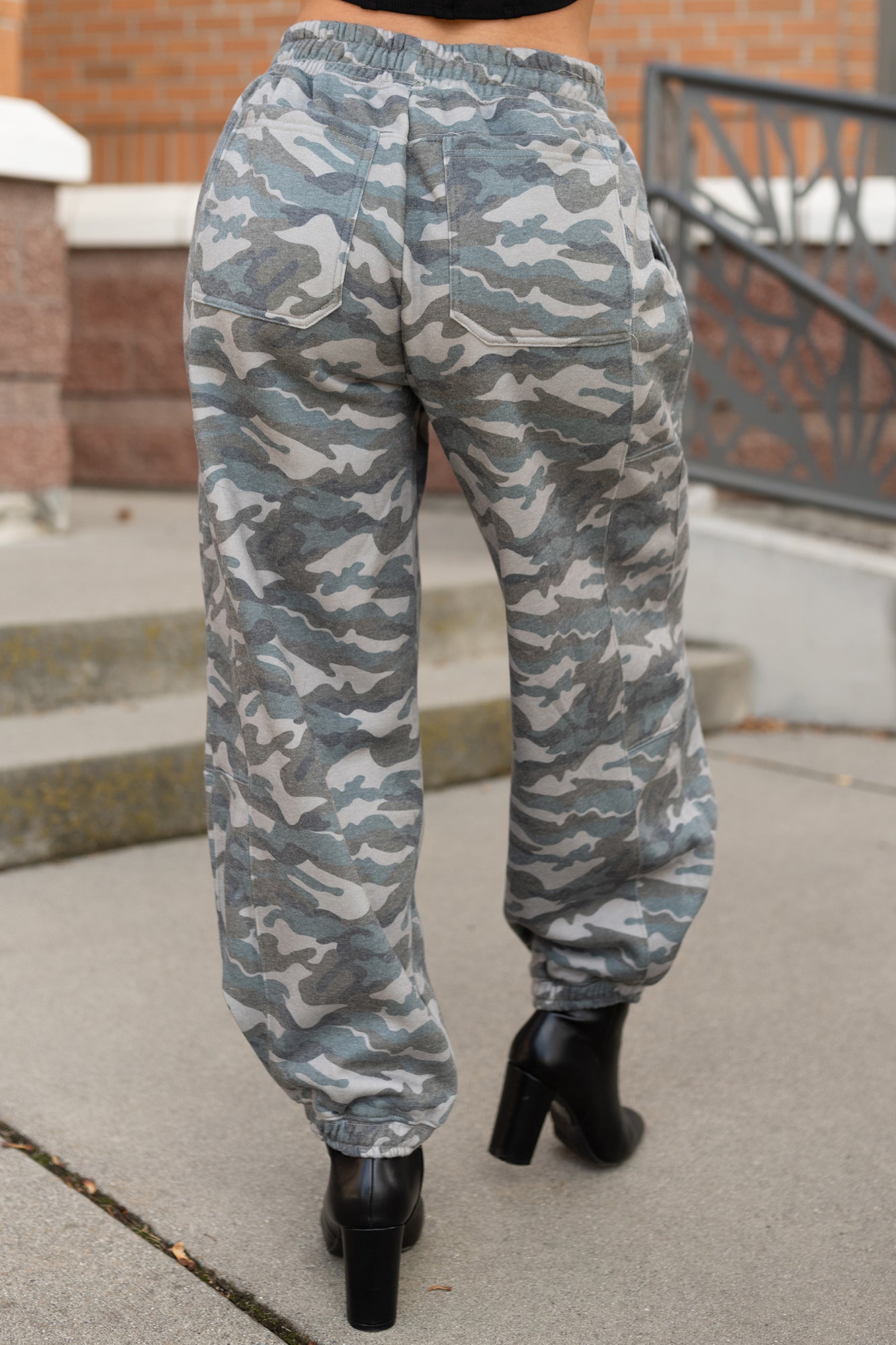 Brave Heart Drawstring Jogger Sweatpants (Camo Green) - NanaMacs
