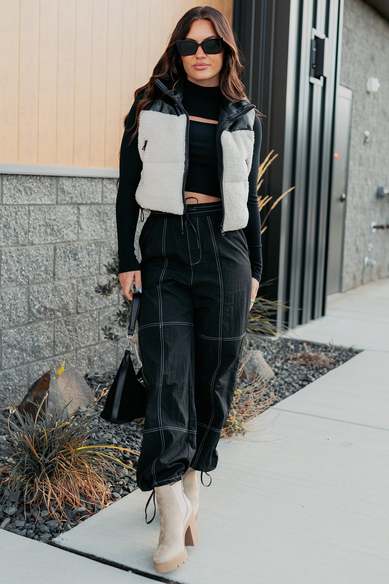 No Plot Needed Parachute Jogger Pants (Black) - NanaMacs