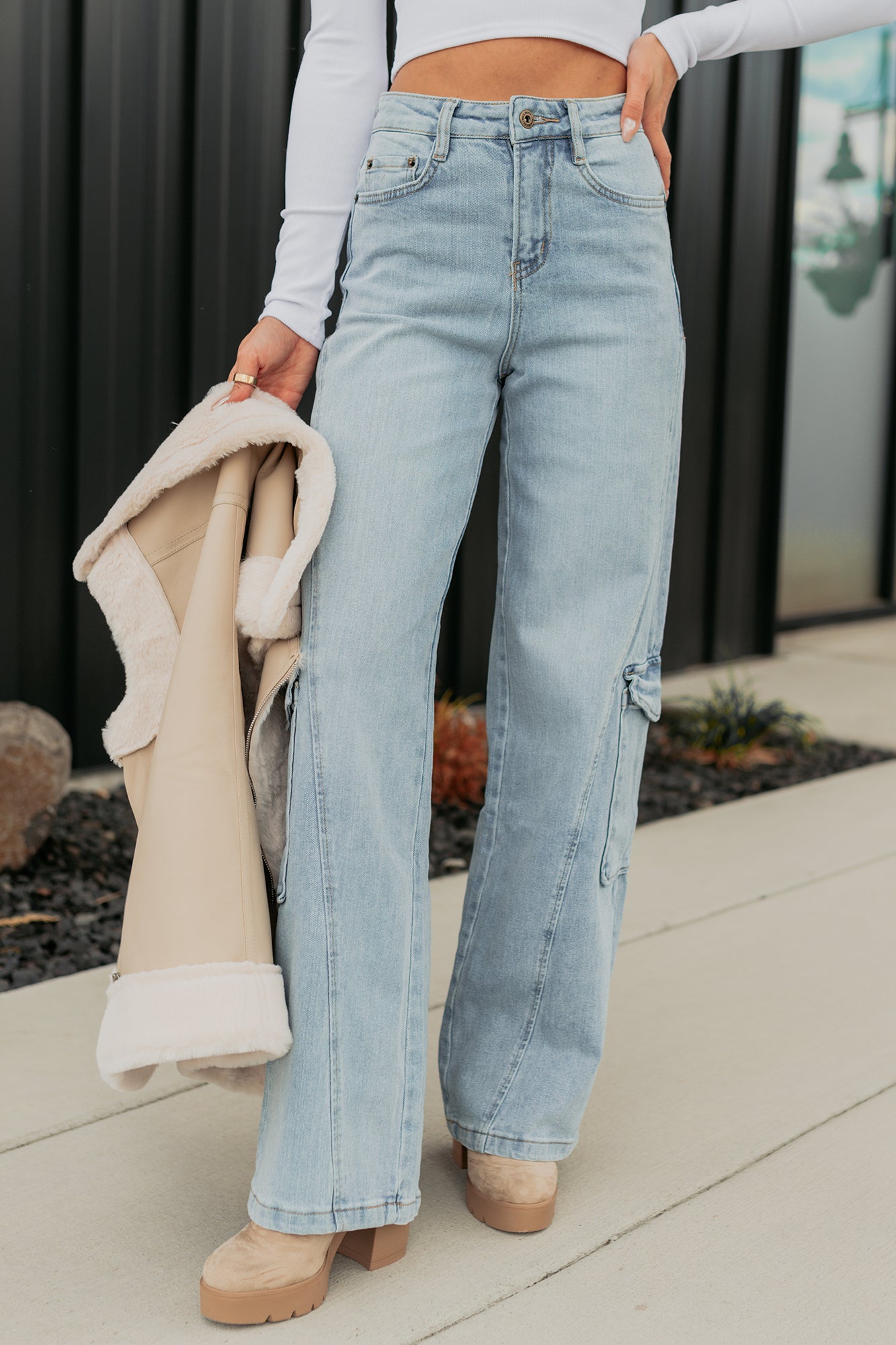 Crosby Wide Leg Mica Denim Cargo Jeans (Light Wash) - NanaMacs