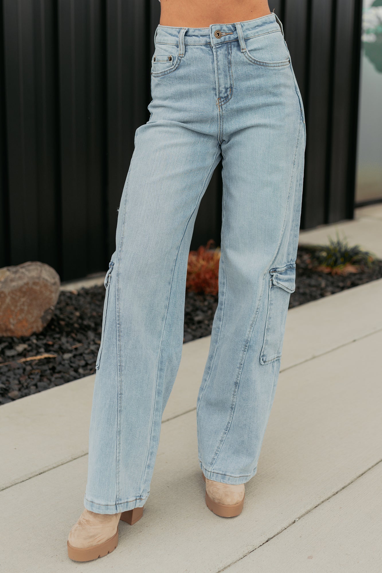 Crosby Wide Leg Mica Denim Cargo Jeans (Light Wash) - NanaMacs