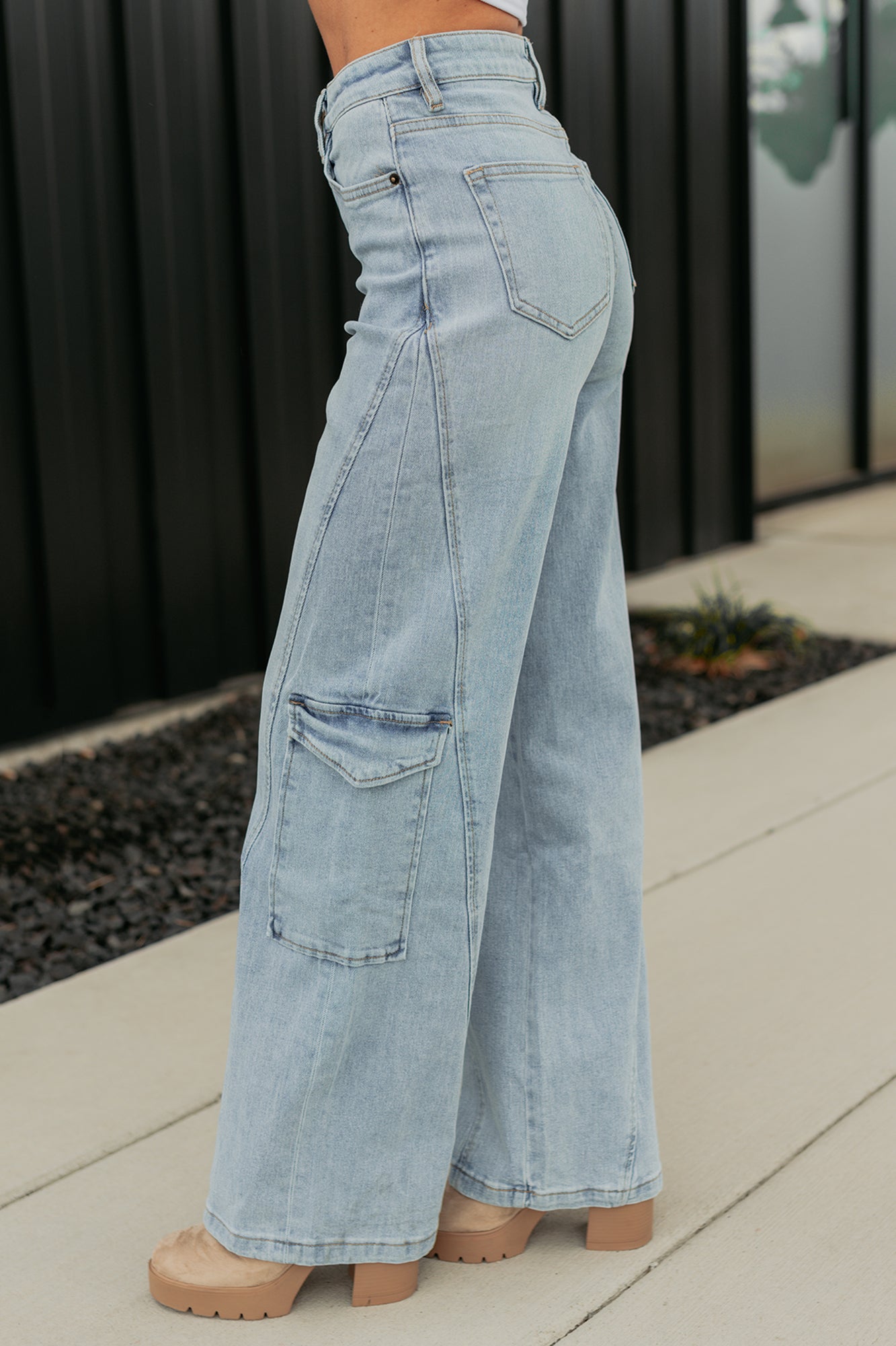 Crosby Wide Leg Mica Denim Cargo Jeans (Light Wash) - NanaMacs