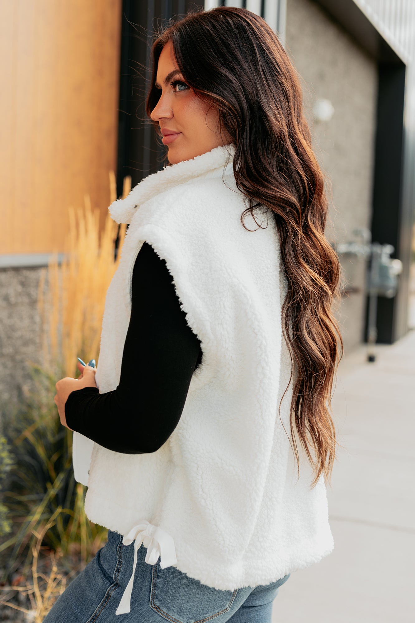 Frosted Glow High Neck Button Up Sherpa Vest (White) - NanaMacs