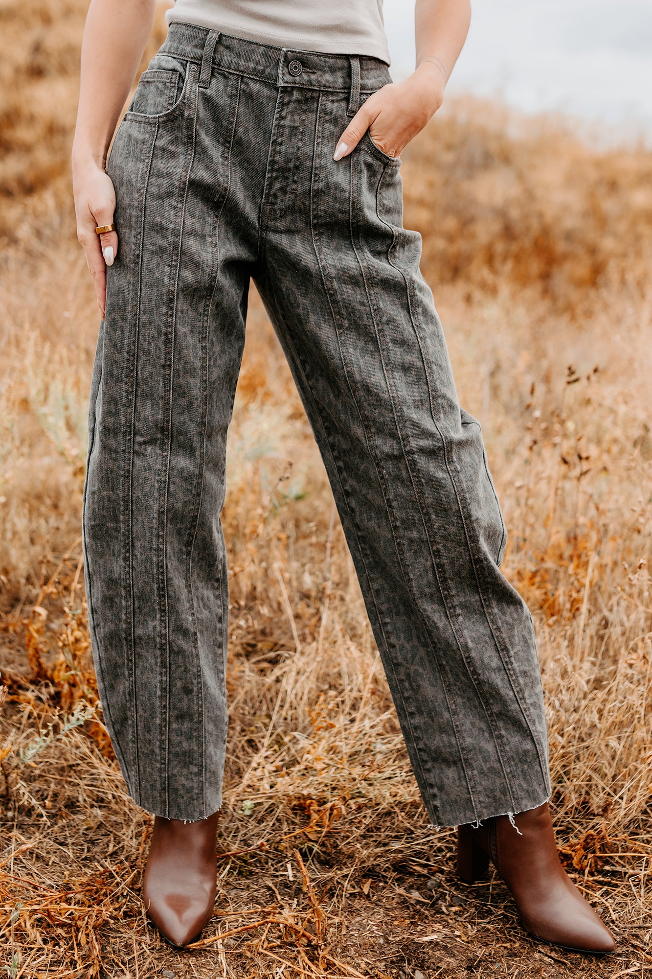 Kelsey Cheetah Seamed Barrel Hidden Jeans (Brown Cheetah) - NanaMacs