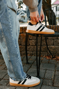 Vibes In Motion Lace-Up Platform Sneakers (Beige) - NanaMacs