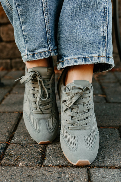 Chase The Wins Lace-Up Mesh Sneakers (Green) - NanaMacs