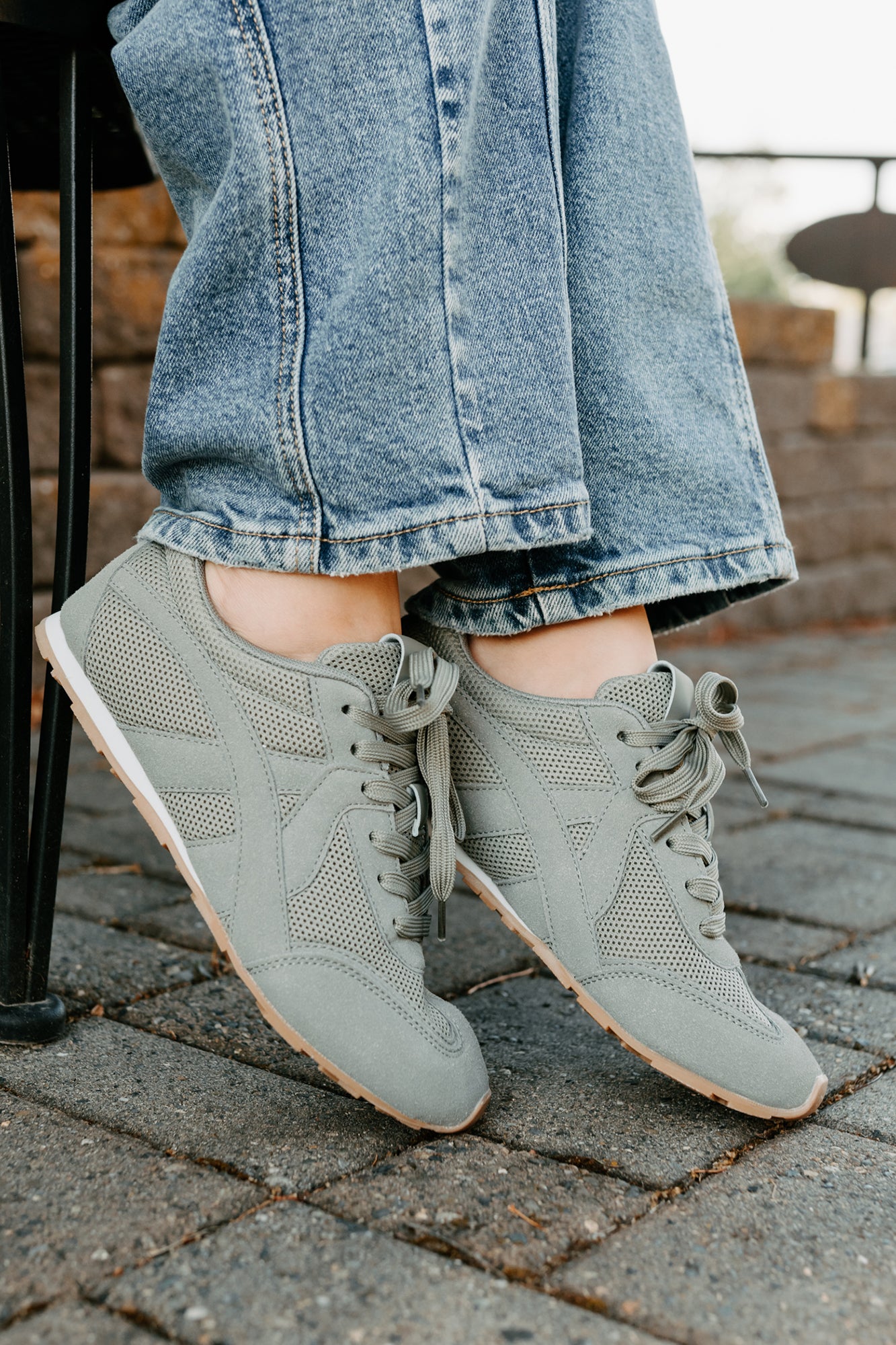 Chase The Wins Lace-Up Mesh Sneakers (Green) - NanaMacs