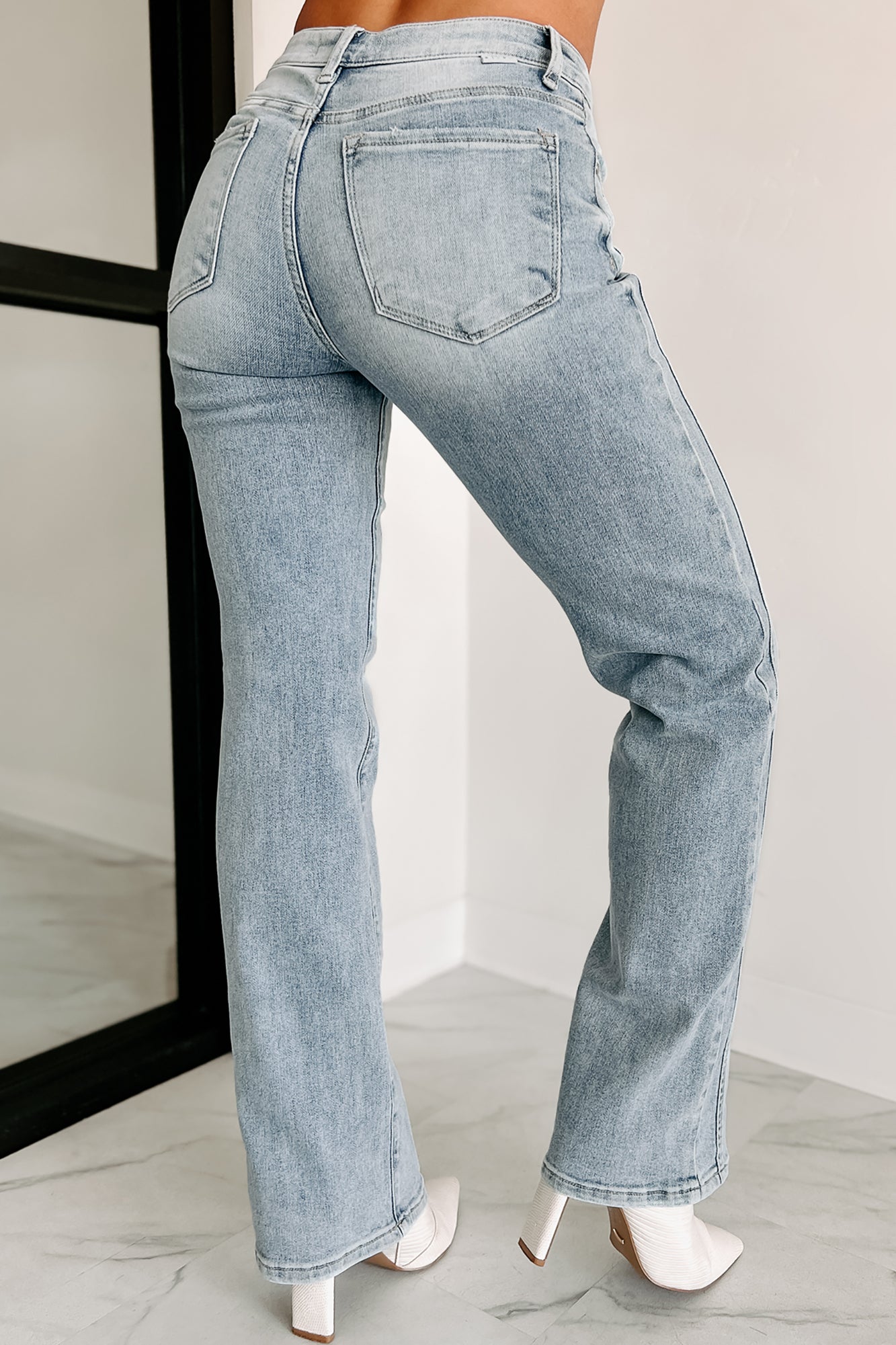 Seraphina Seam Detailed Mid-Rise Straight Leg Risen Jeans (Light) - NanaMacs