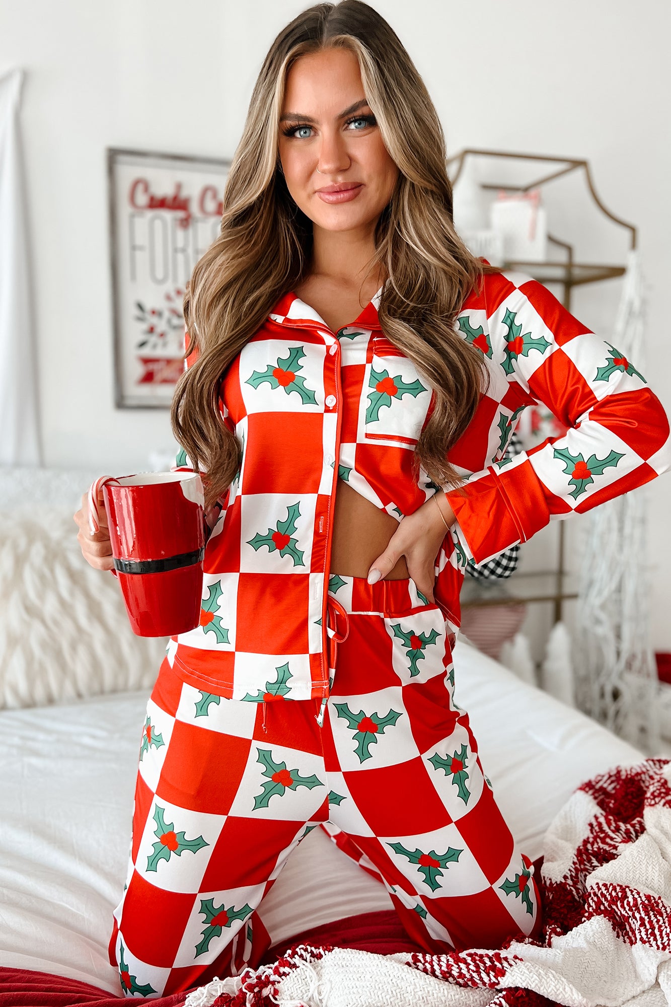 On Christmas Morning Mistletoe Printed Pajama Set (Red) - NanaMacs
