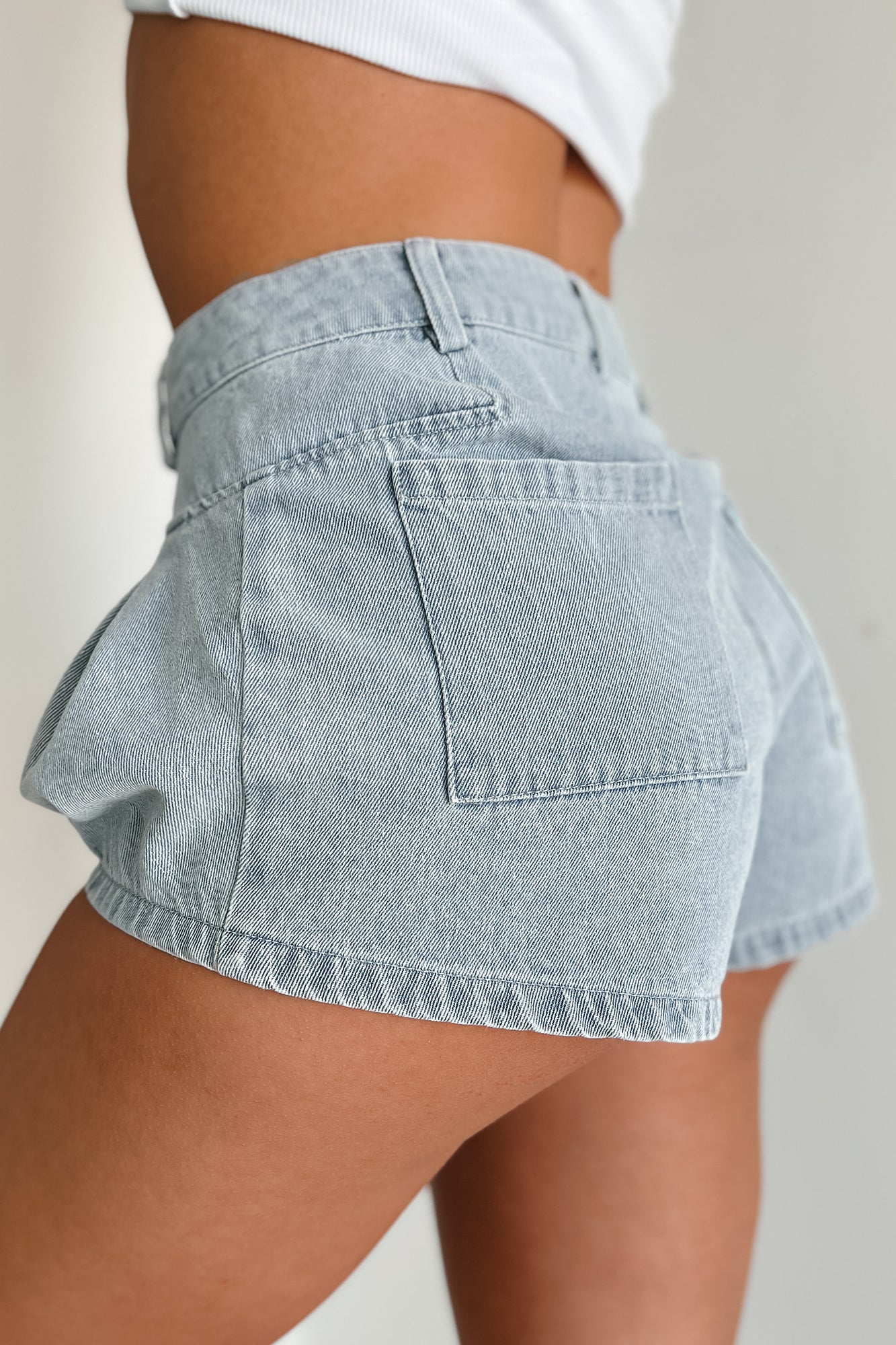 No One To Blame Pleated Denim Shorts (Washed Denim) - NanaMacs