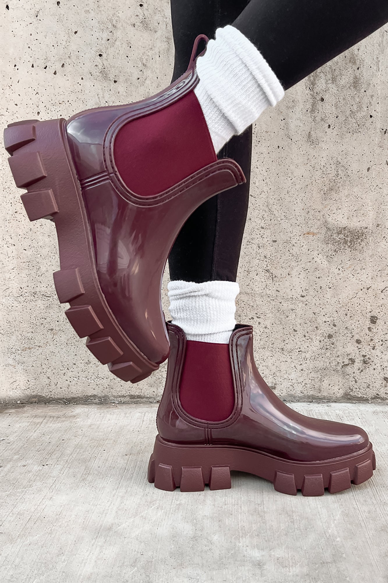 Burgundy sales rain boots