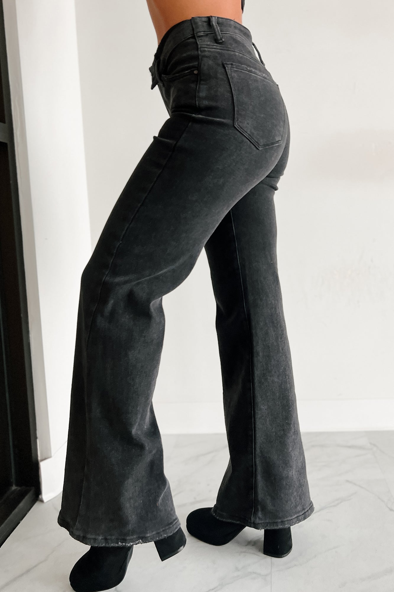 Otto Mid-Rise Folded Waist Risen Wide Leg Jeans (Black) · NanaMacs