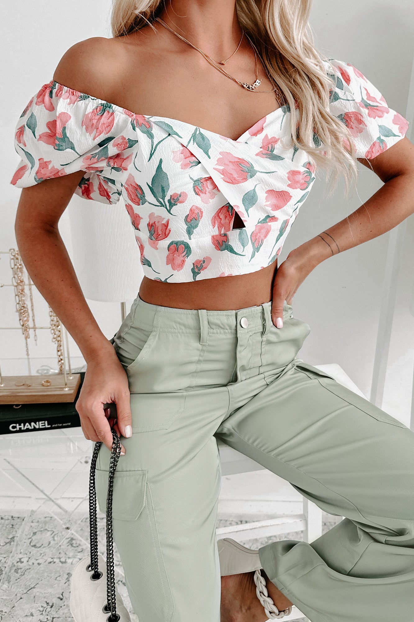 Country Lane Puff Sleeve Floral Crop Top (Rose/White) - NanaMacs
