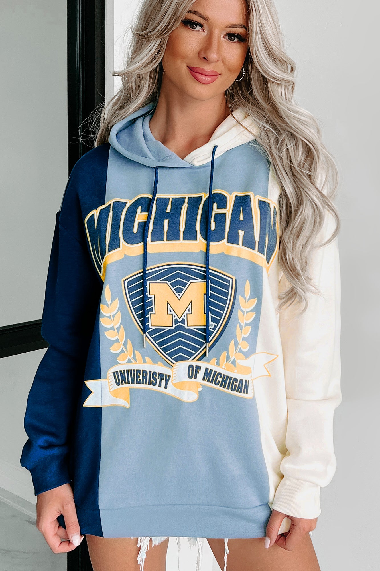 "University Of Michigan" Colorblock Graphic Hoodie (Navy/Ivory) - NanaMacs