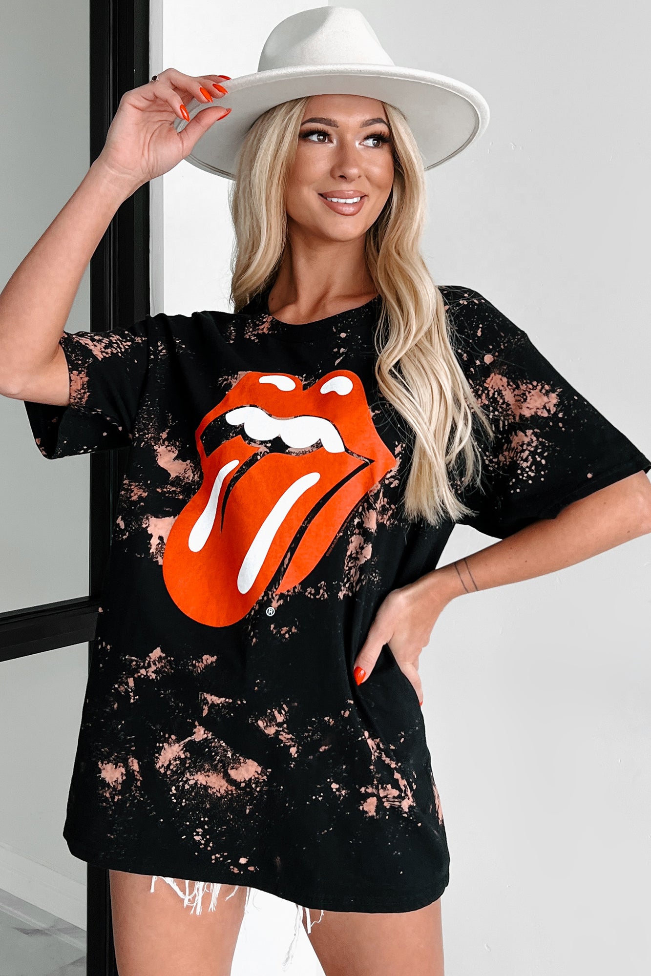 Born To Rock Bleached Graphic T-Shirt (Black) - NanaMacs