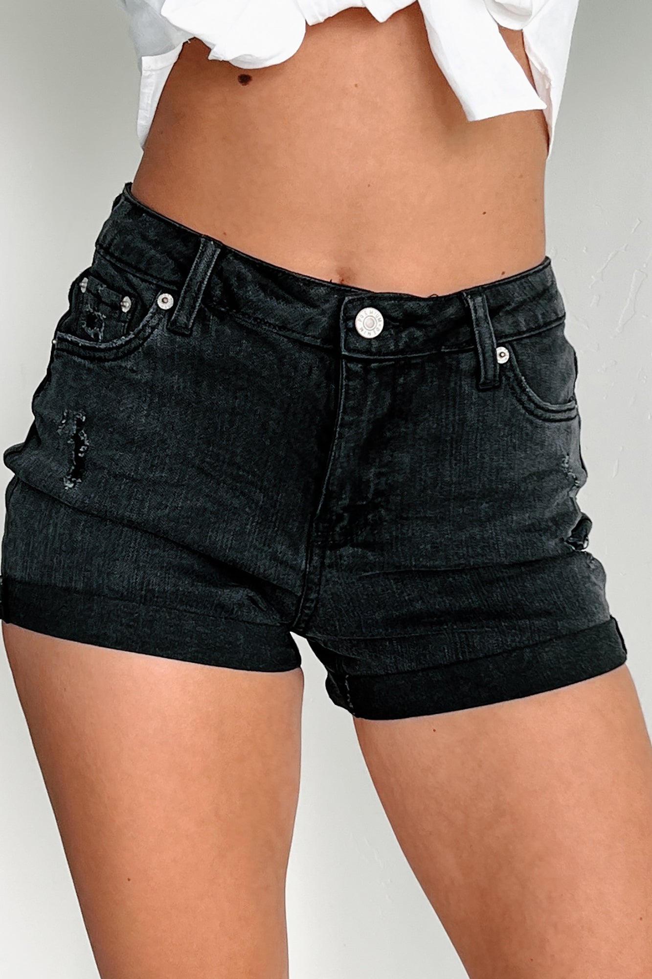 Jones Mid Rise Cuffed Hem Denim Shorts (Black) - NanaMacs