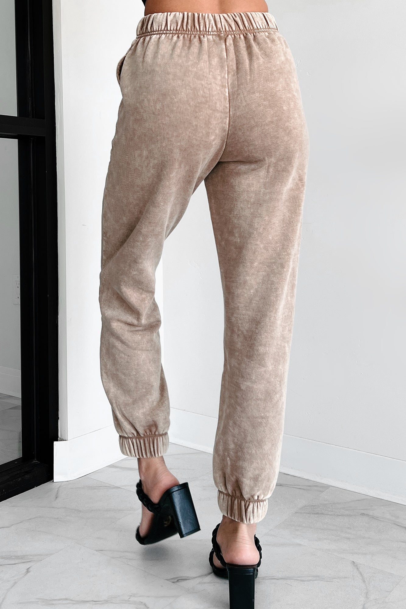 Finnegan Zenana Acid Wash Jogger Sweatpants (Deep Camel) - NanaMacs