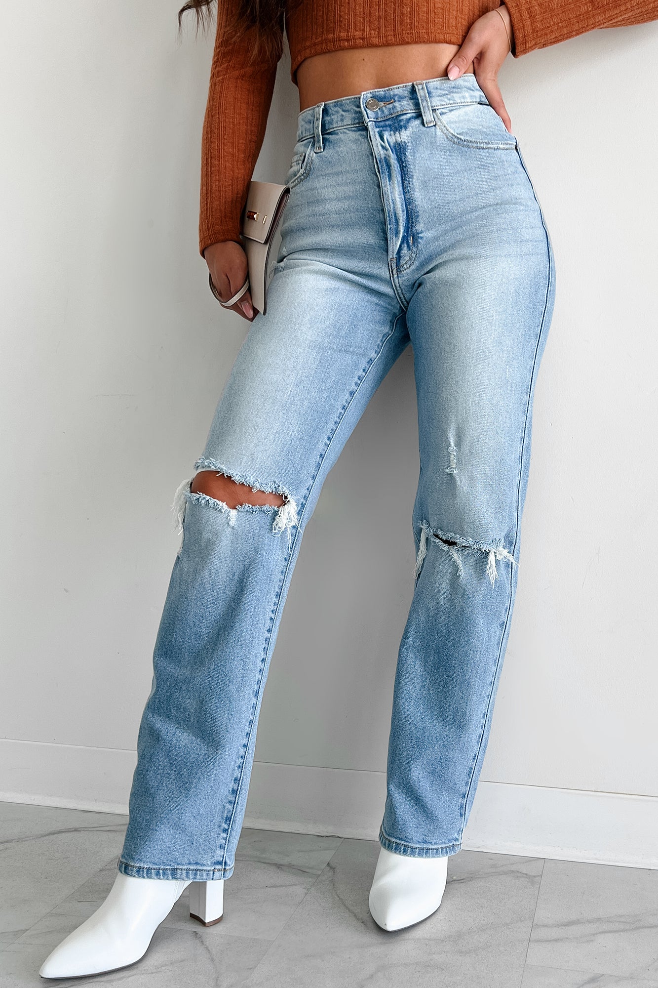 Monty High Rise Distressed Cello Dad Jeans (Light Denim)