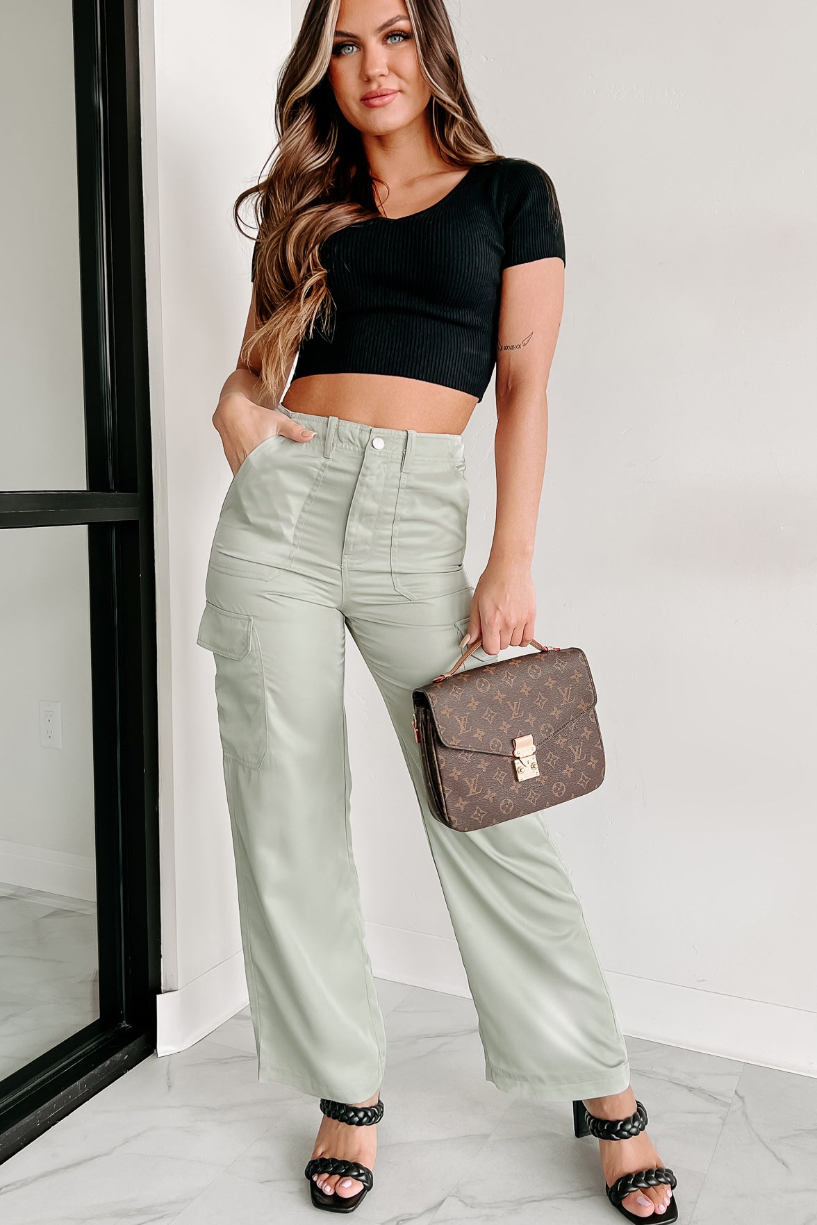Never Second Guessing Wide Leg Cargo Pants (Dusty Sage)