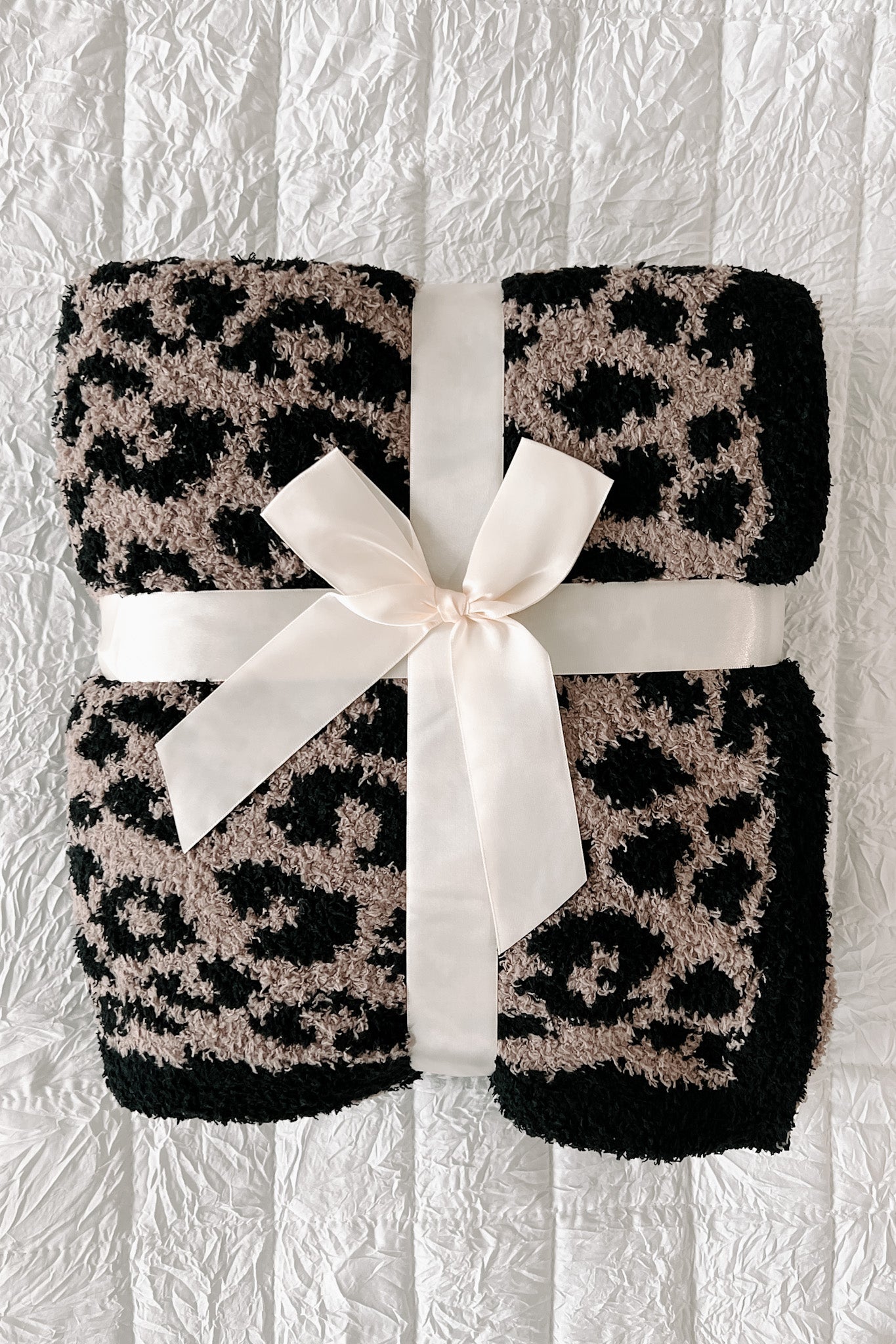 DOORBUSTER All Cozied Up Reversible Fuzzy Blanket (Taupe Leopard) - NanaMacs