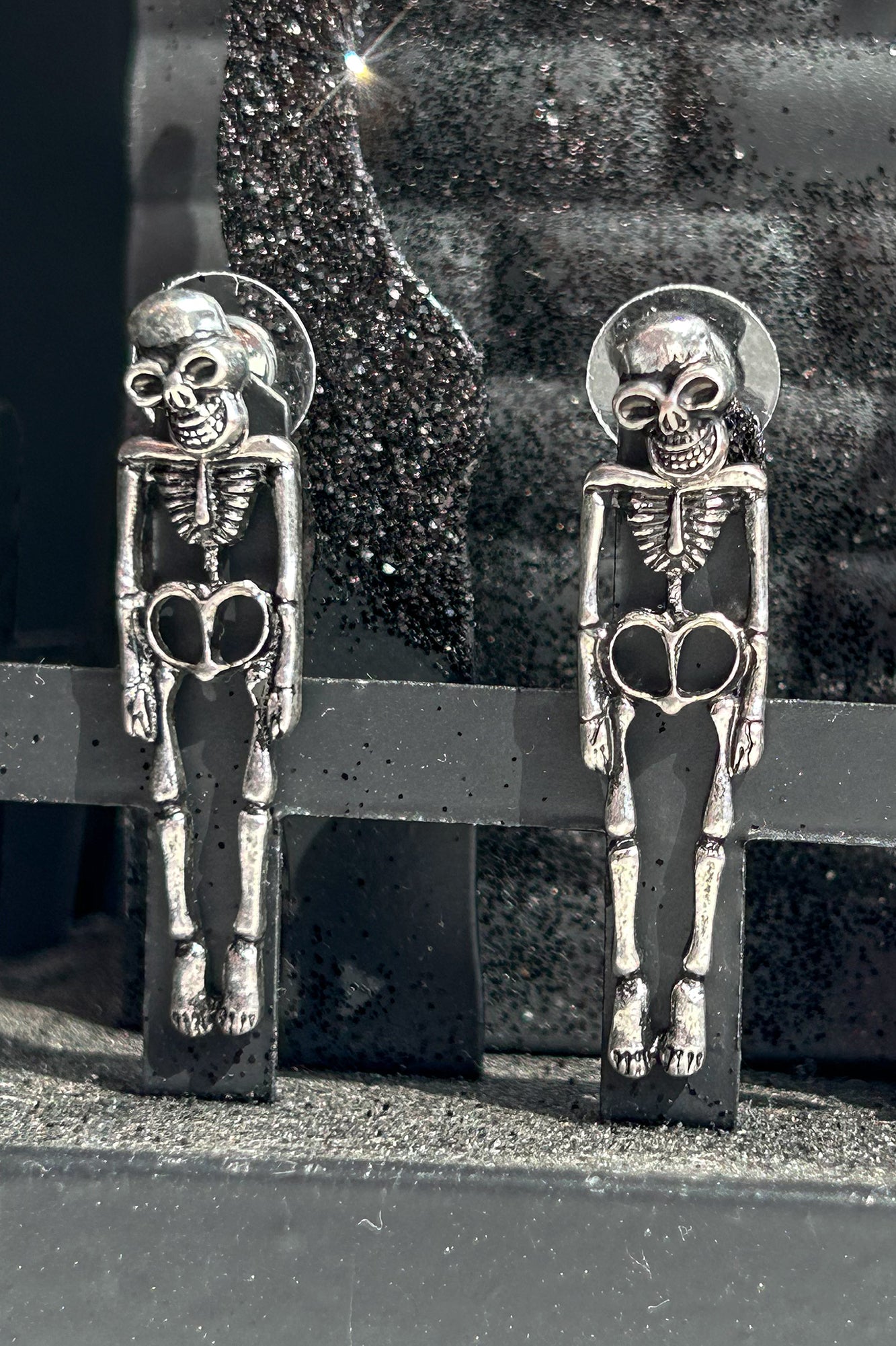 Creeping It Real Skeleton Earrings (Black/Silver) - NanaMacs