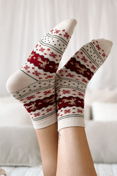 A Foot Above The Rest Holiday Crew Socks (Oatmeal) - NanaMacs