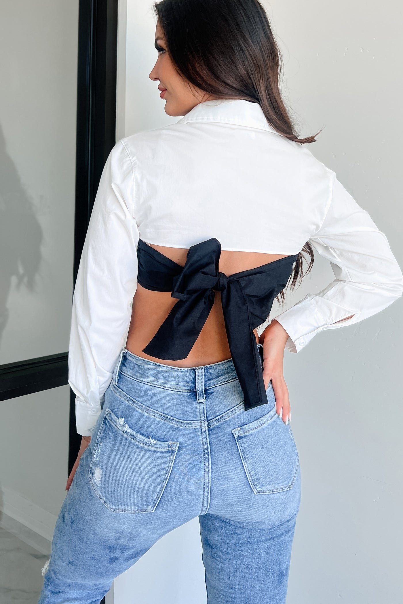 Eclipsing The Heart Colorblock Crop Blouse (White/Black) - NanaMacs