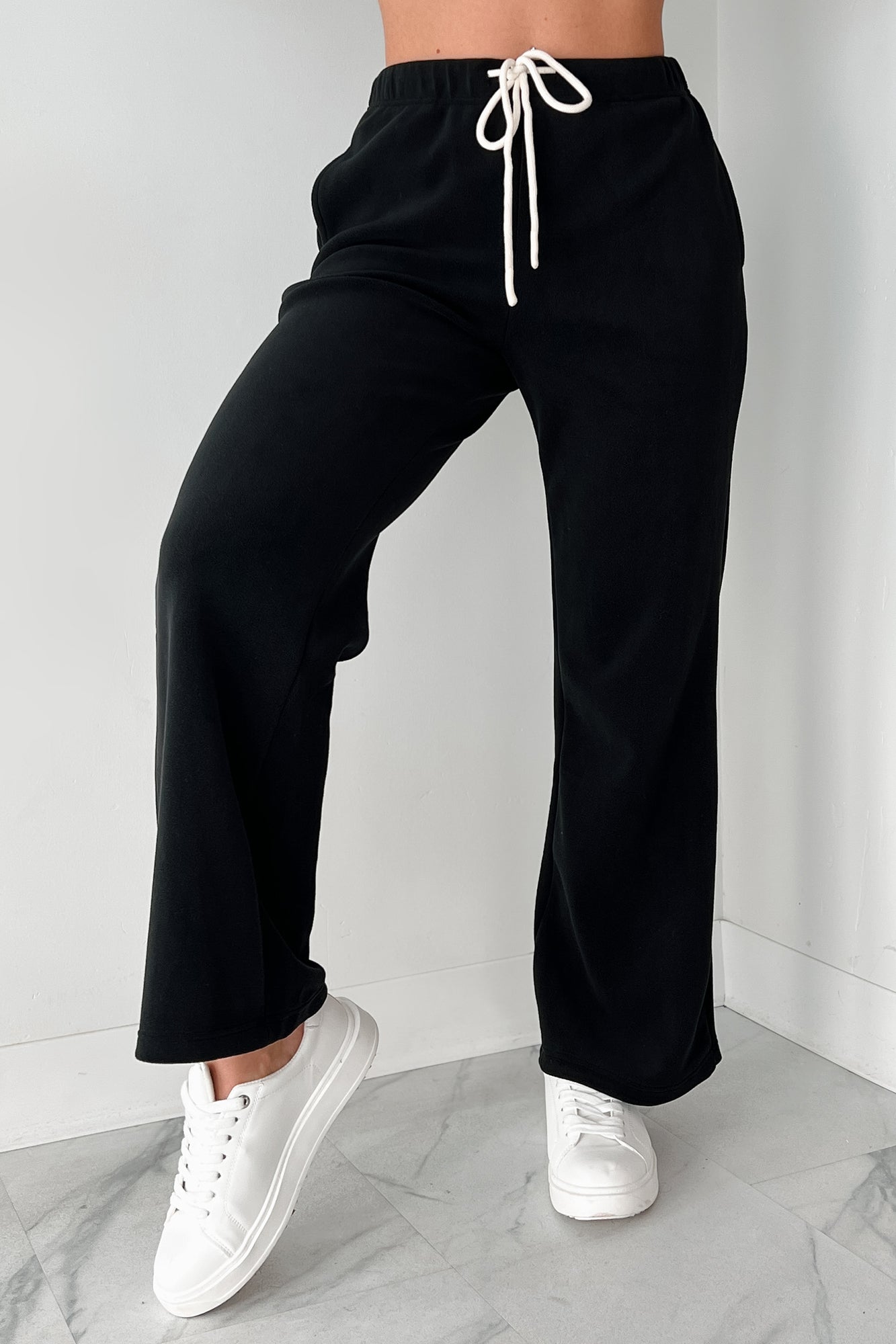 Hey Cutie Fleece Sweatpants (Black) - NanaMacs