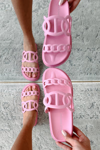 I've Been Everywhere Chain Motif Sandals (Pink) - NanaMacs