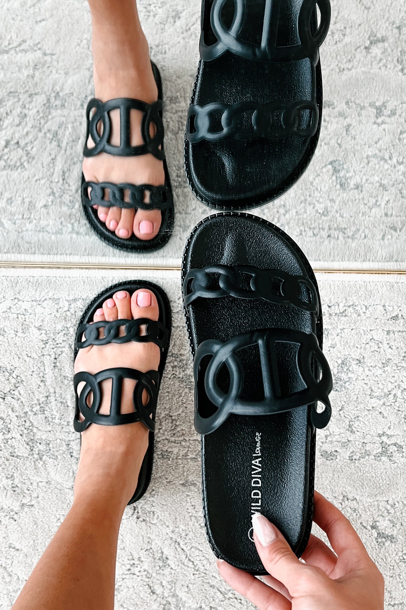 I've Been Everywhere Chain Motif Sandals (Black) - NanaMacs