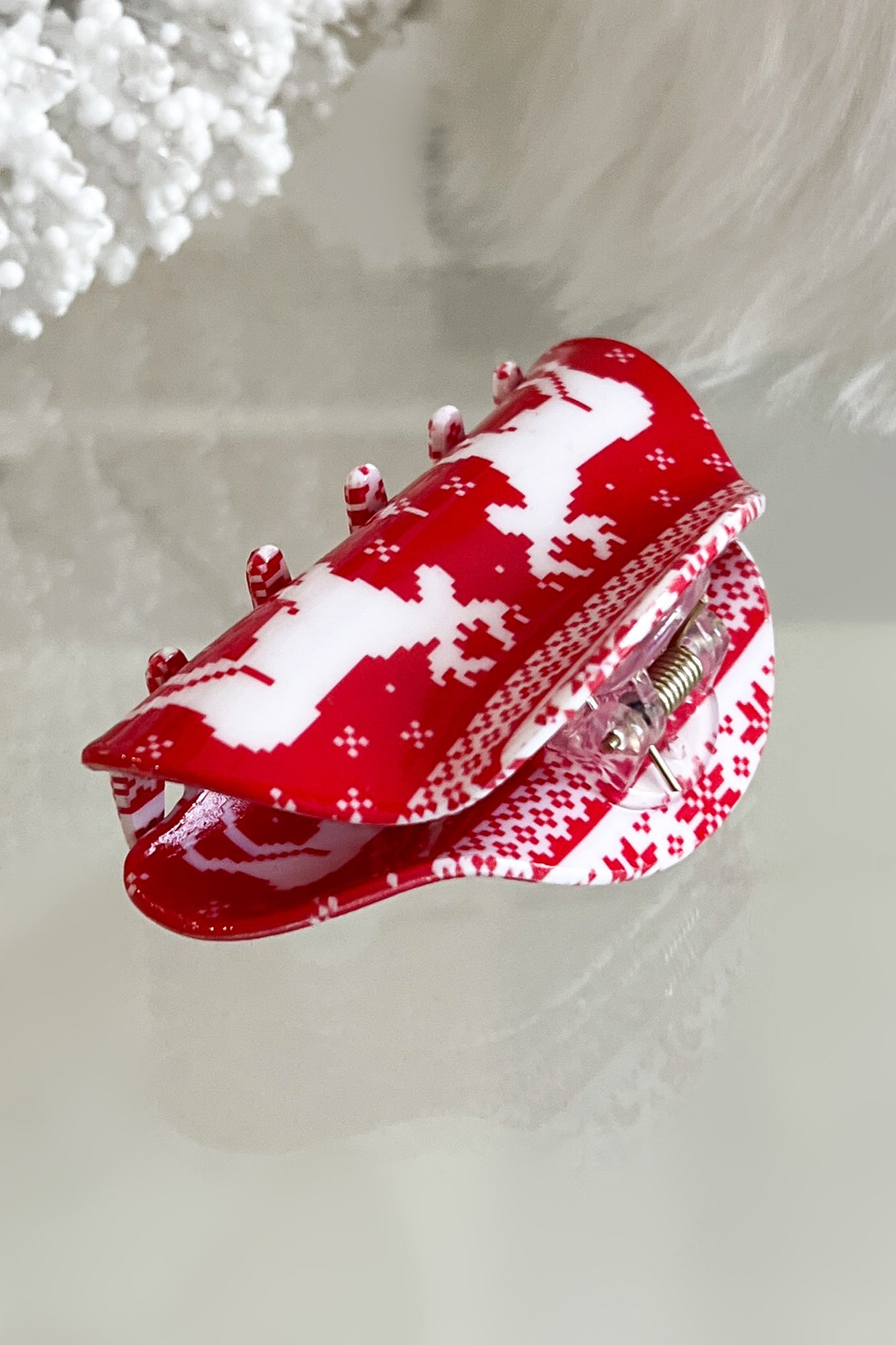 Merry Christ-Moose Holiday Theme Rounded Hair Clip (Red/White) - NanaMacs
