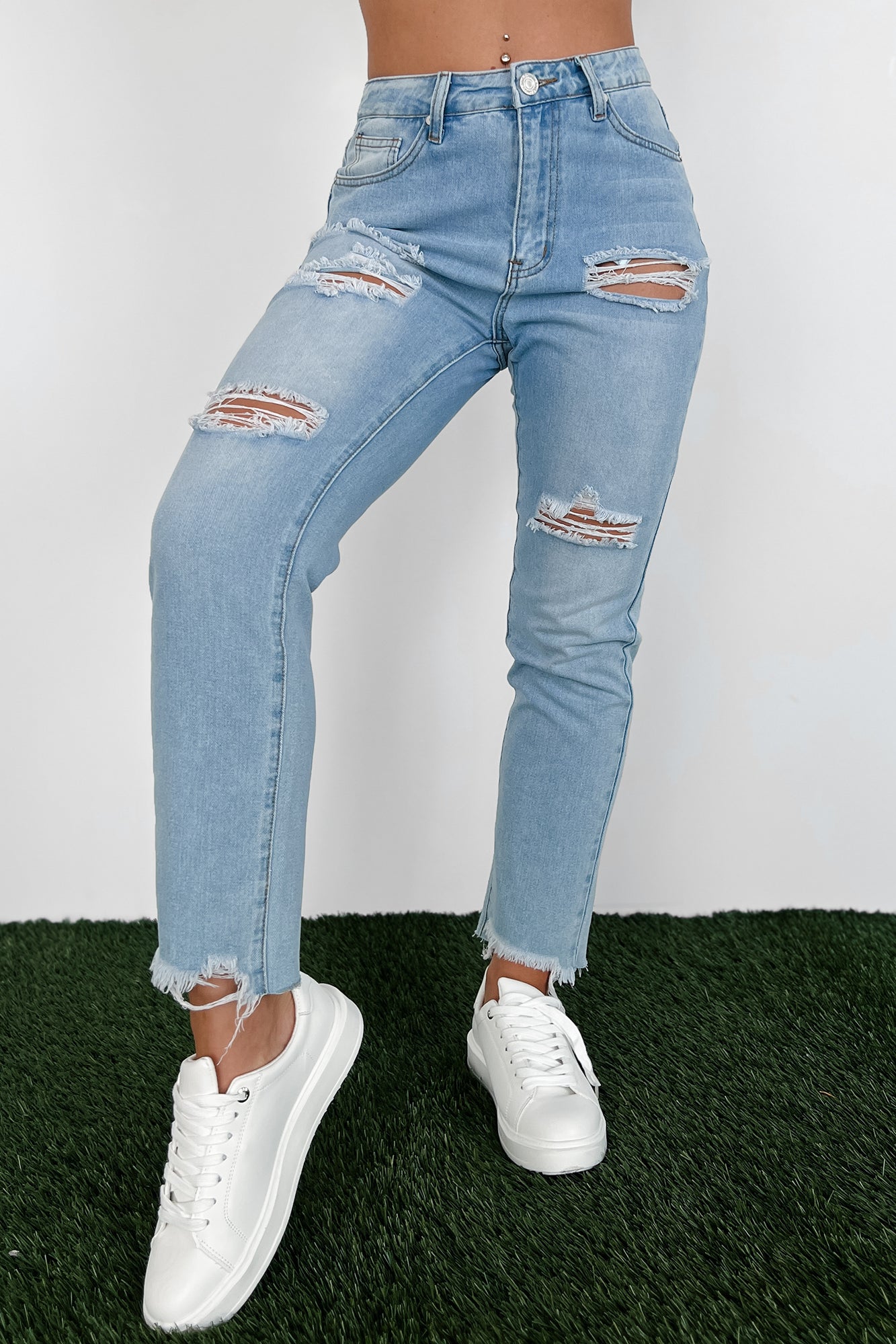 Boone High Rise Distressed Mom Jeans (Light Denim) - NanaMacs