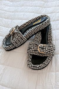 Meandering The Boardwalk Slip On Sandals (Black/White) - NanaMacs