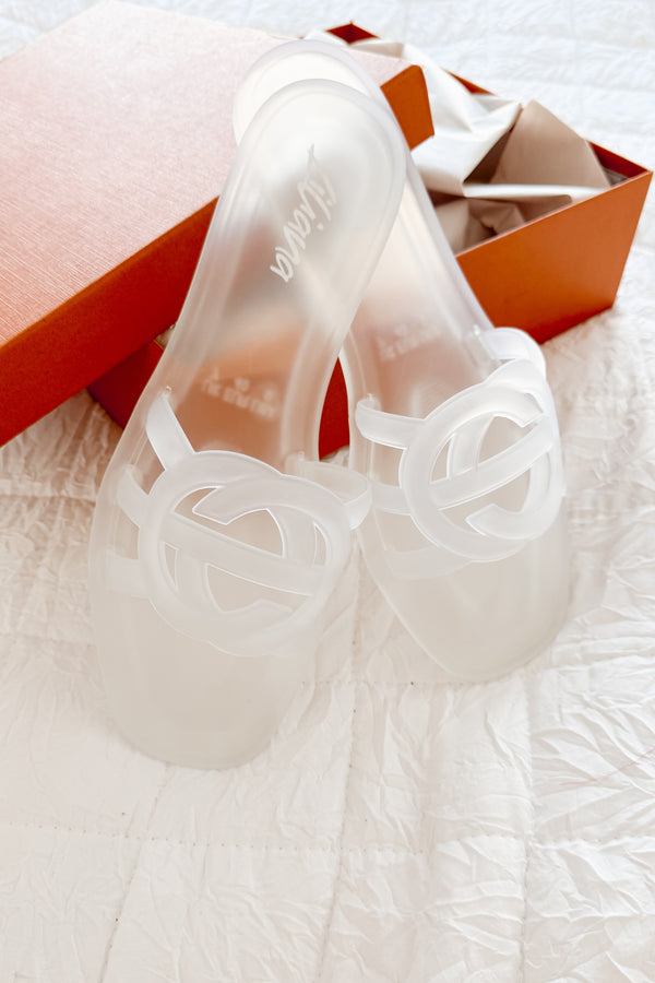 Party Animal Cut-Out Jelly Sandals (Clear) - NanaMacs