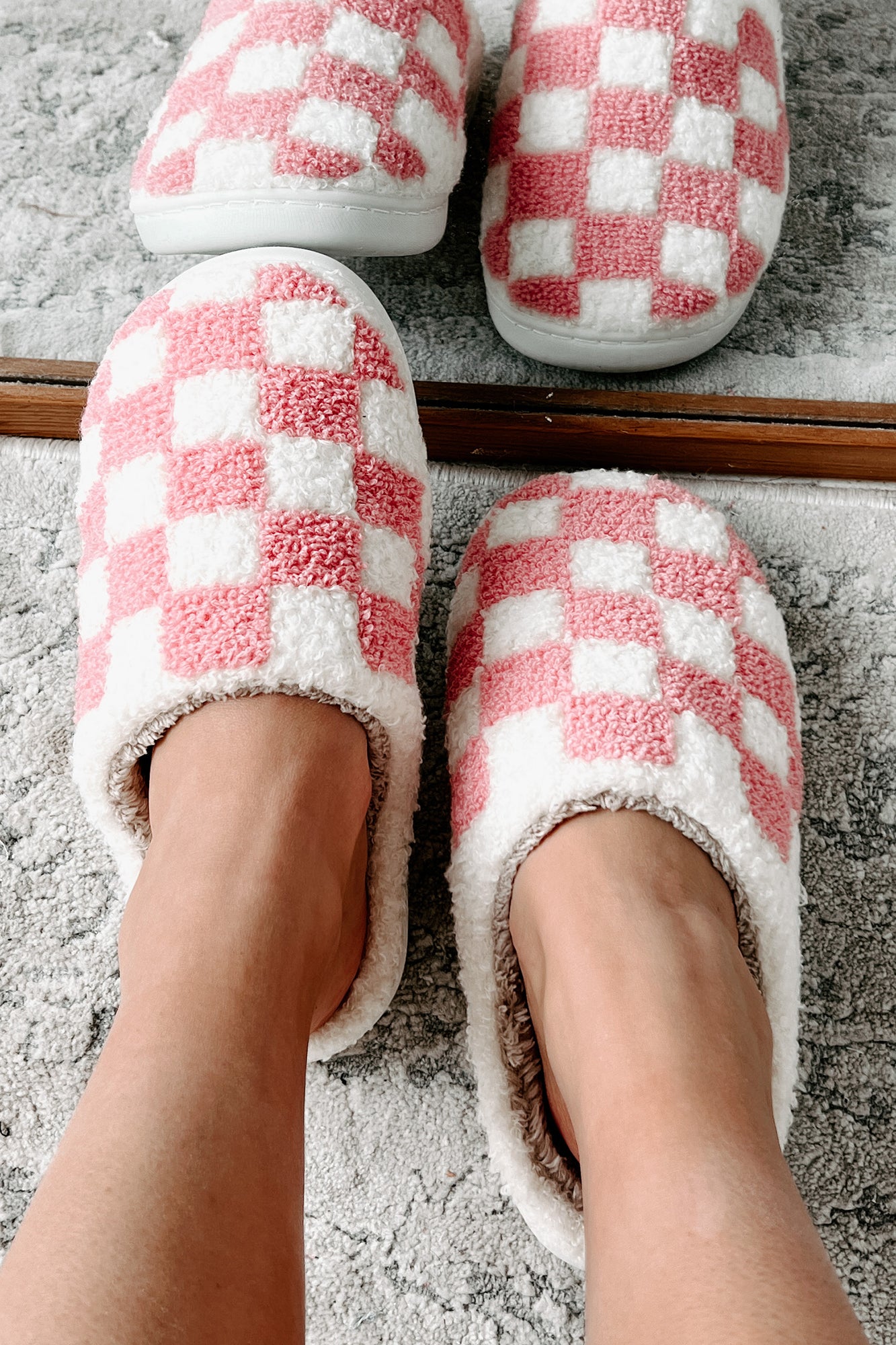The Cozy Life Fuzzy Checker Slippers (Blush/Cream) - NanaMacs