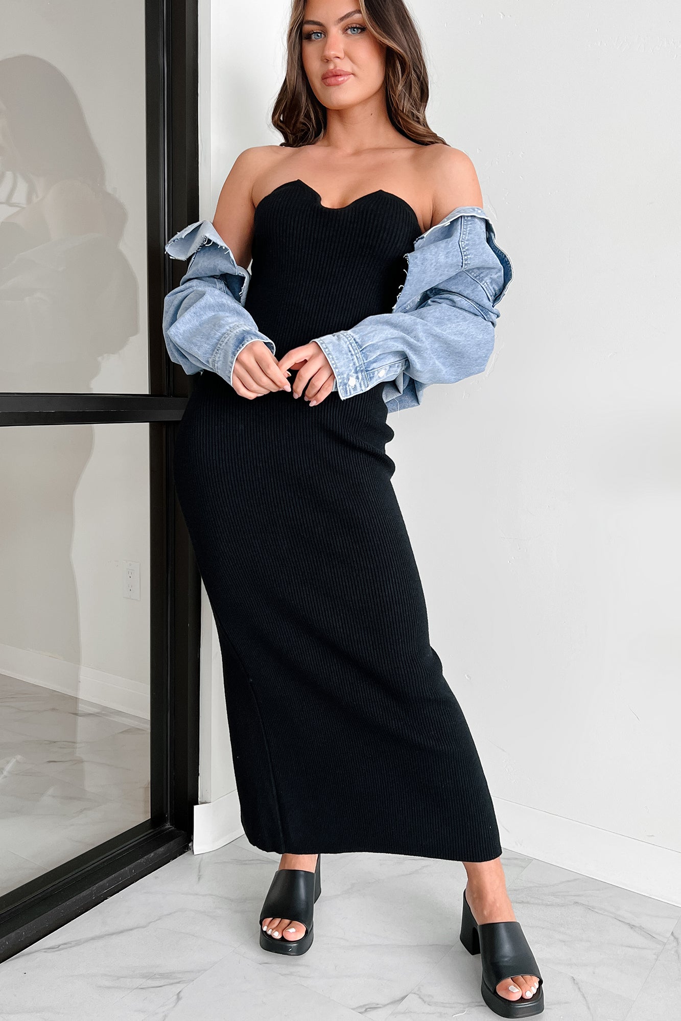 Women's Luciana Sweater Knit Strapless Bodycon Dress in Black