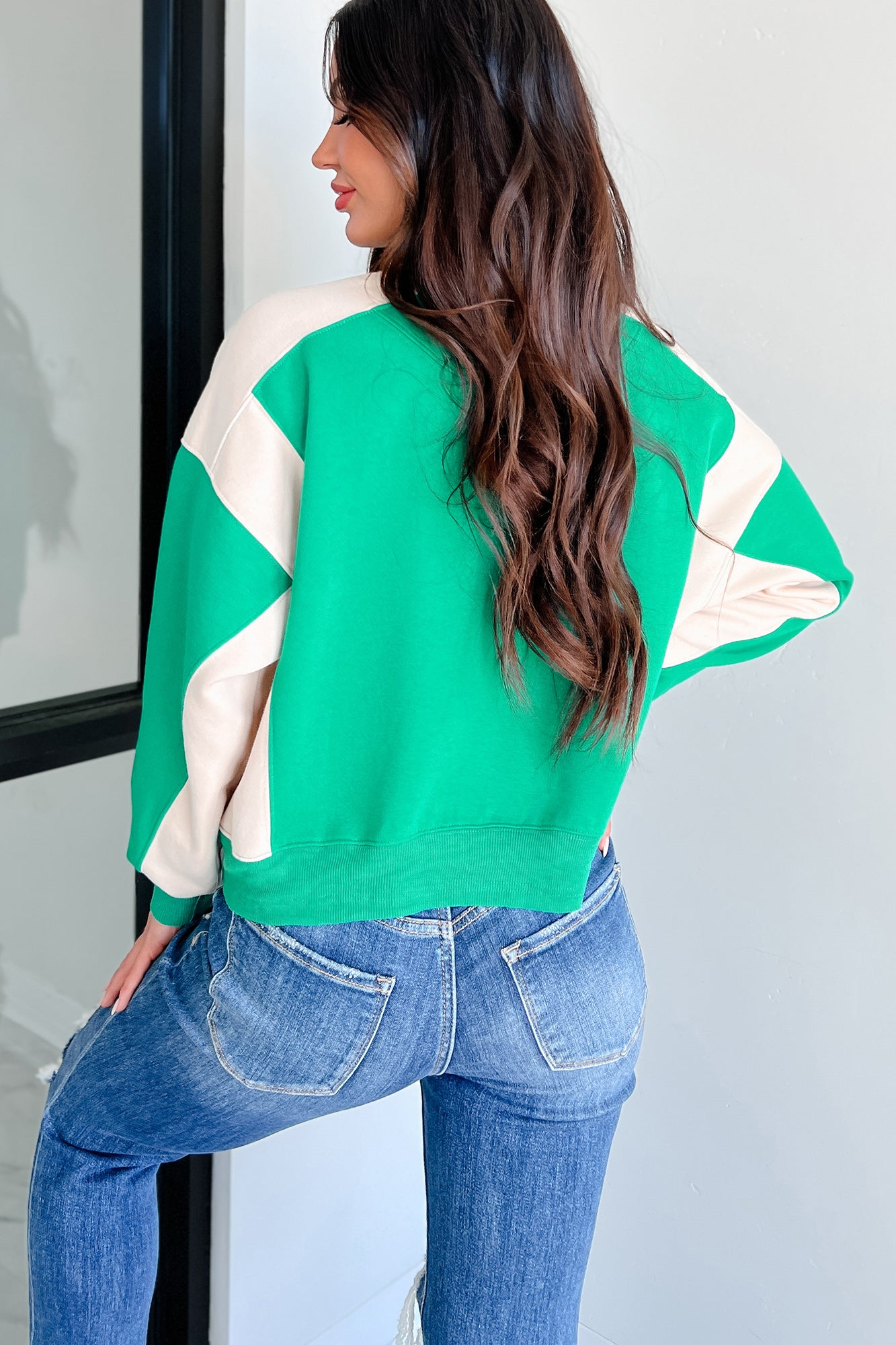 Smile More Colorblock Sweatshirt (Green/Beige) - NanaMacs