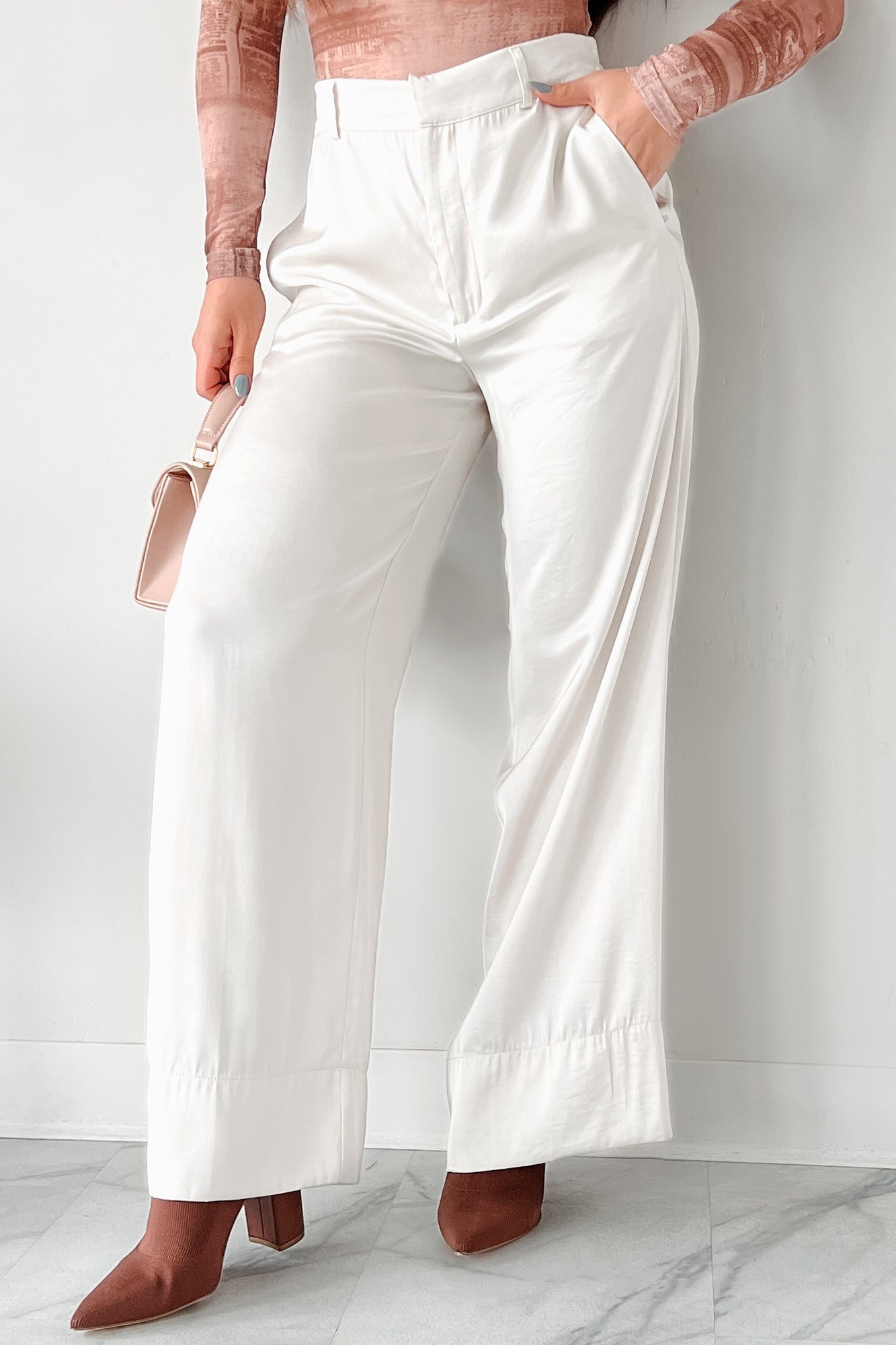 Focus Meetings High Waist Satin Pants (Pearl)